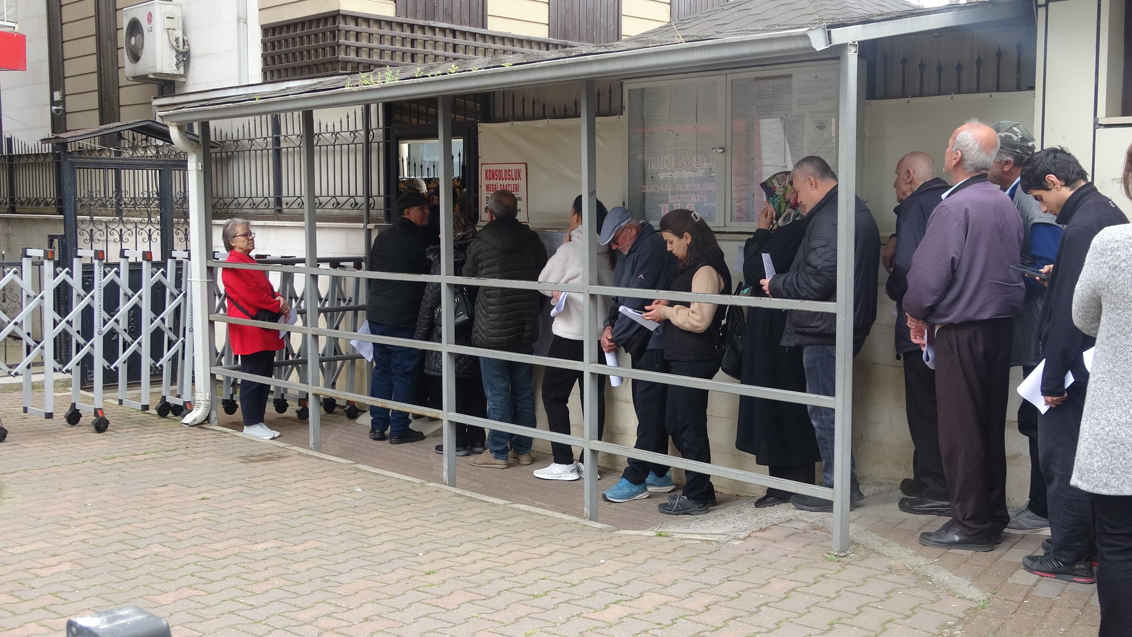 Çifte Vatandaşlar Oy Kullanıyor