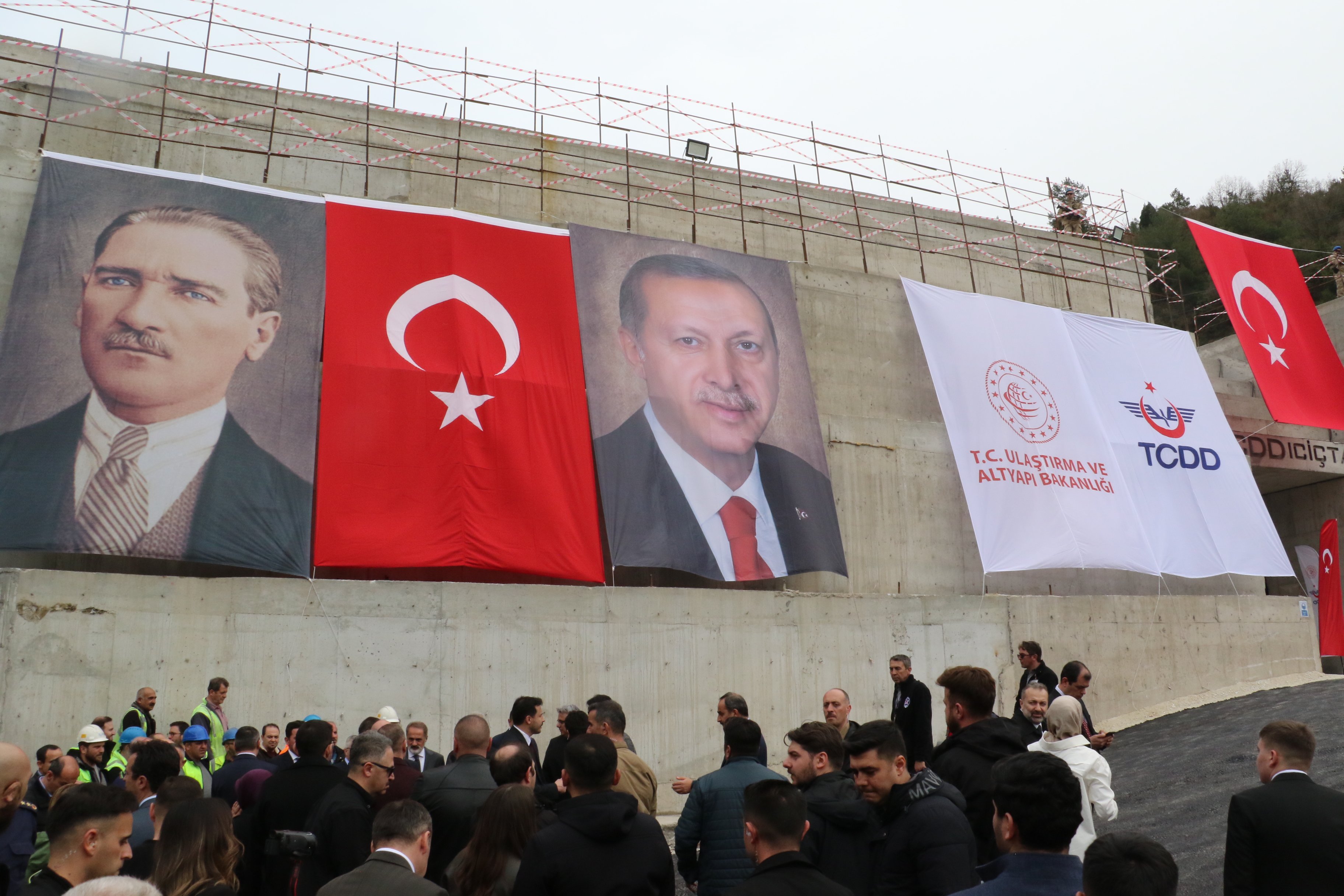 Yüksek Hızlı Tren
