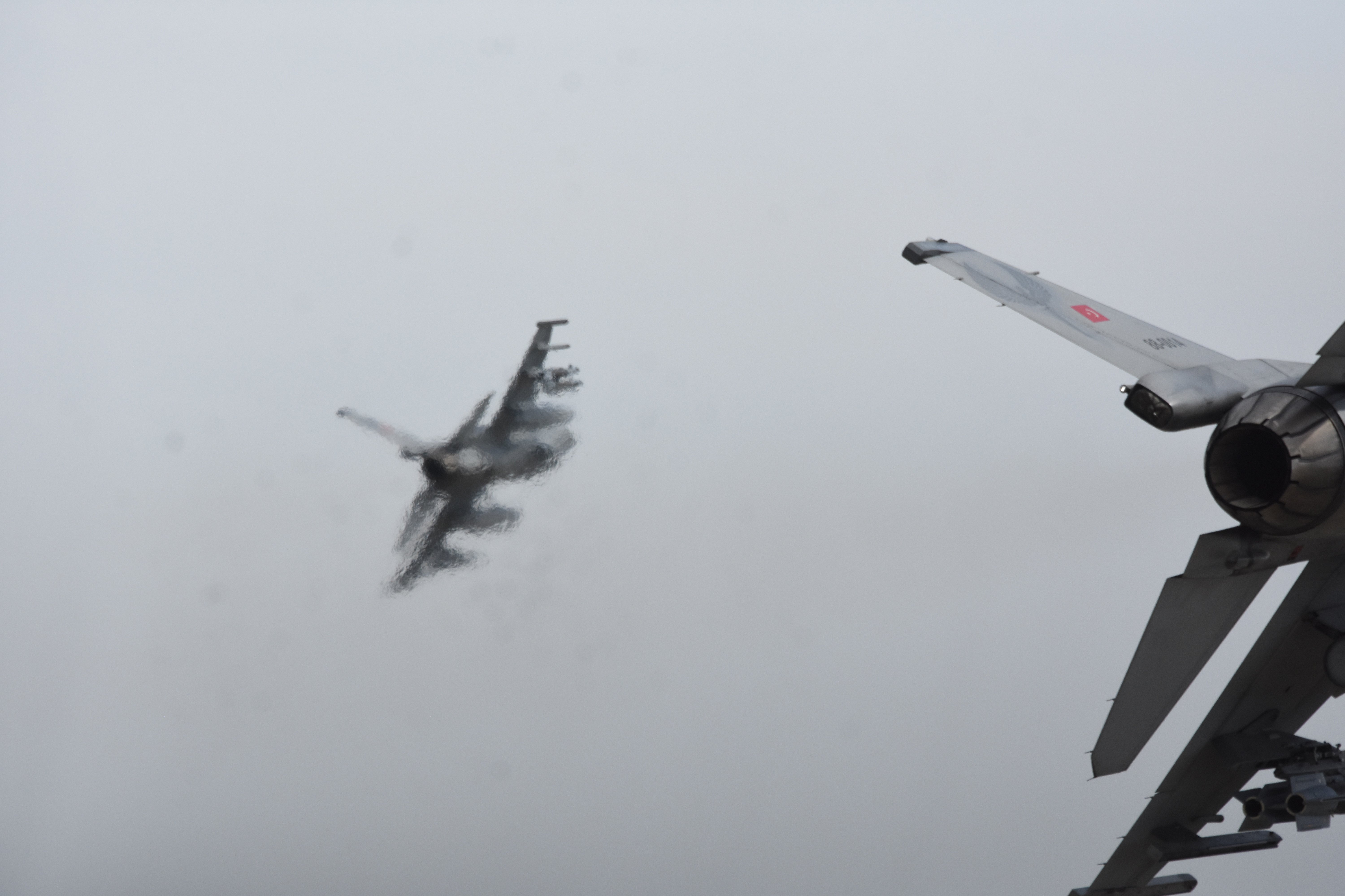 SOLOTÜRK gösteri uçuşu