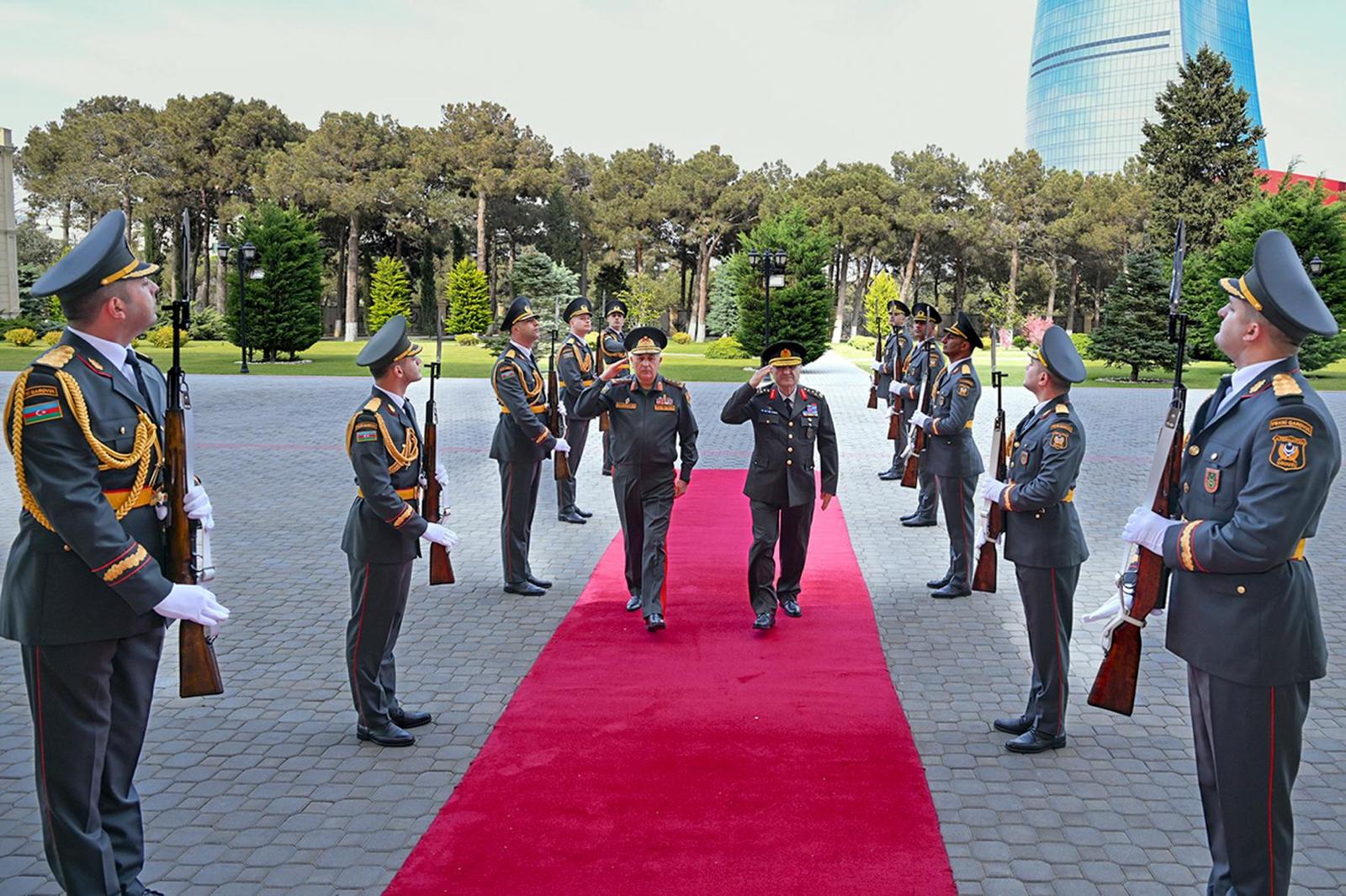 Kara Kuvvetleri Komutanı Orgeneral Metin Tokel