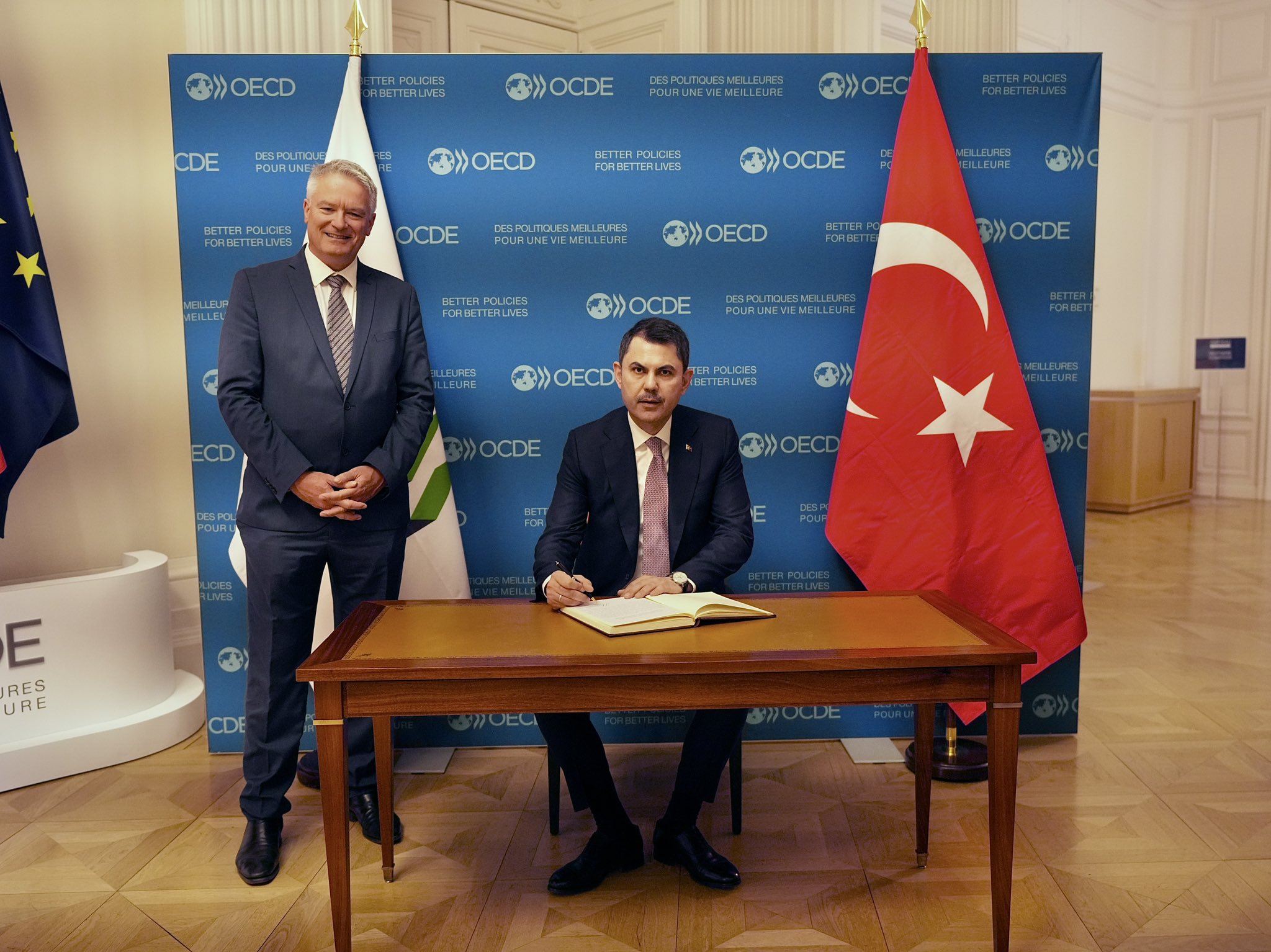 Bakan Kurum, OECD Genel Sekreteri Cormann ile görüştü