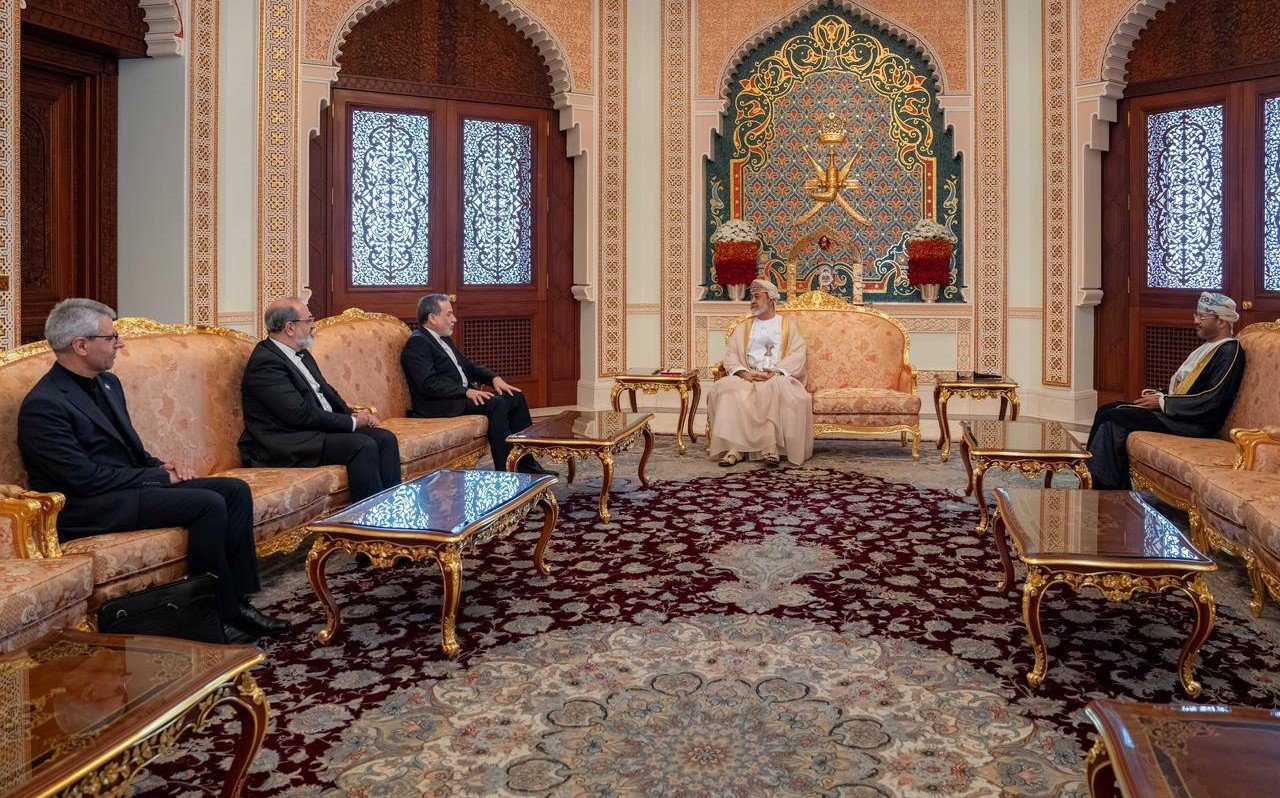 İran Dışişleri Bakanı Arakçi Umman Sultanı ile görüşüyor