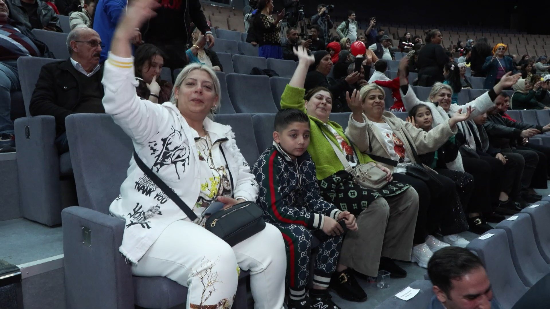 Bakan Göktaş Roman Vatandaşlarla