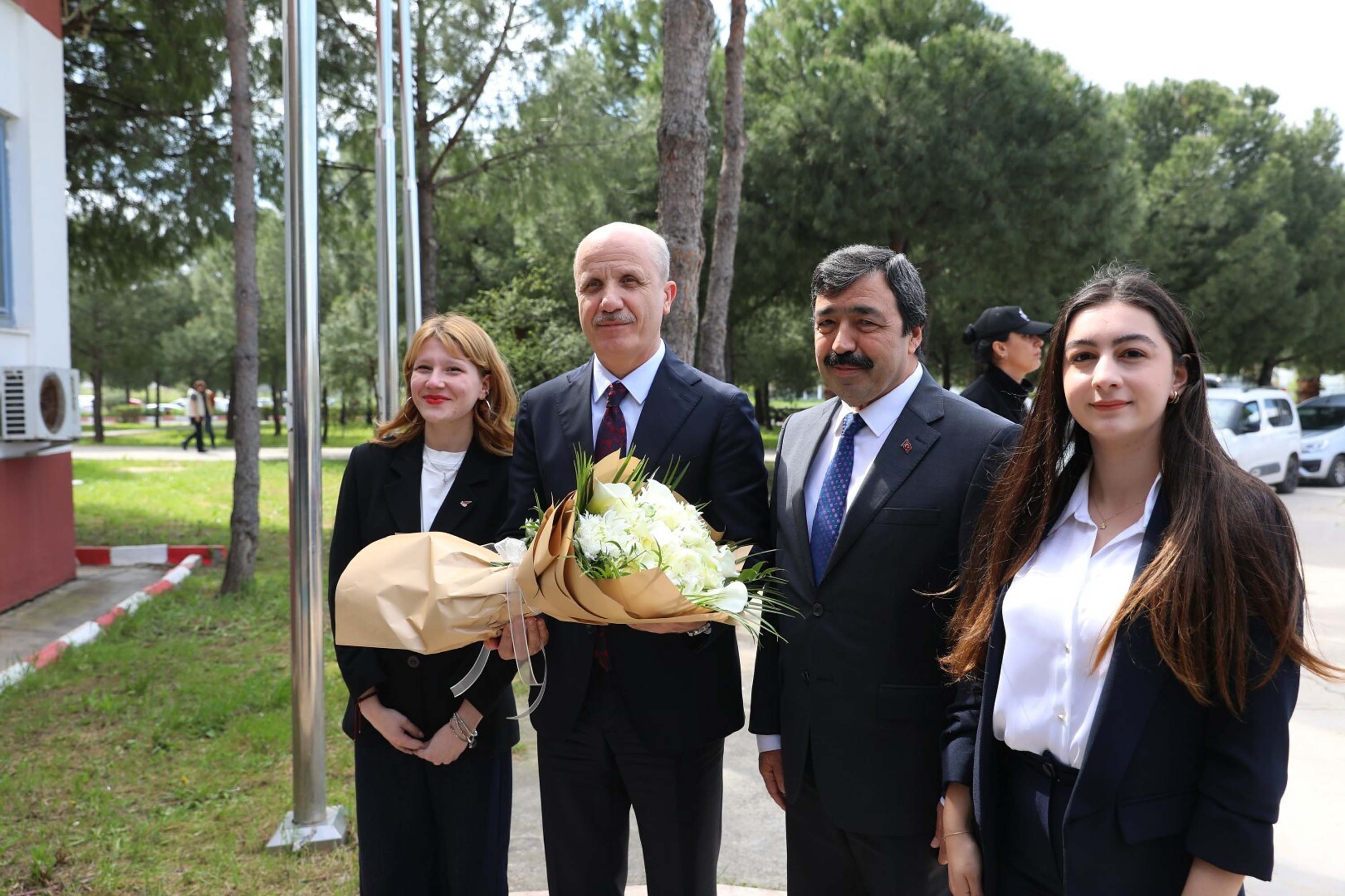 YÖK Başkanı Erol Özvar ve YÖK heyeti