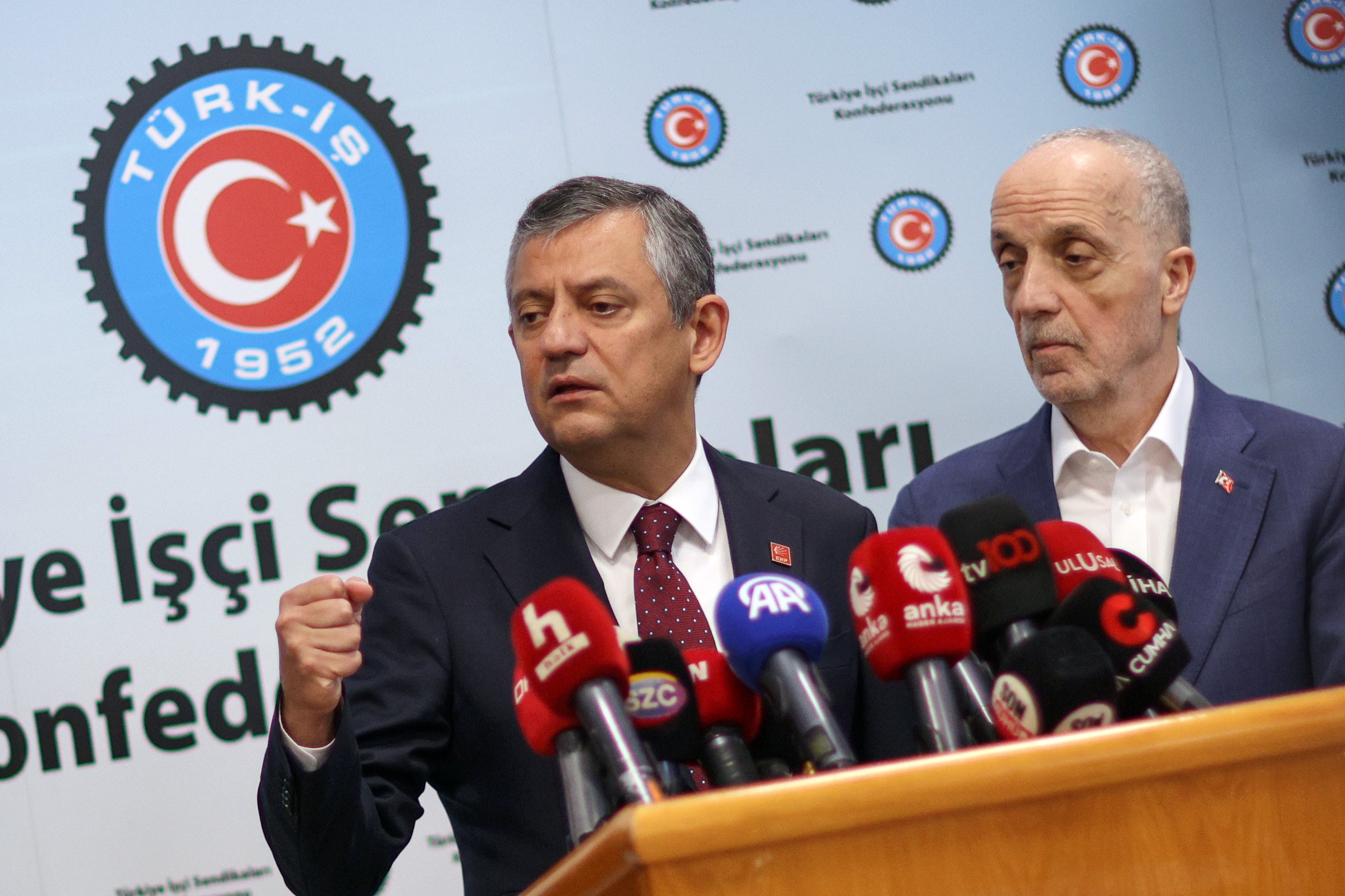 Özgür Özel TÜRK-İŞ ziyareti