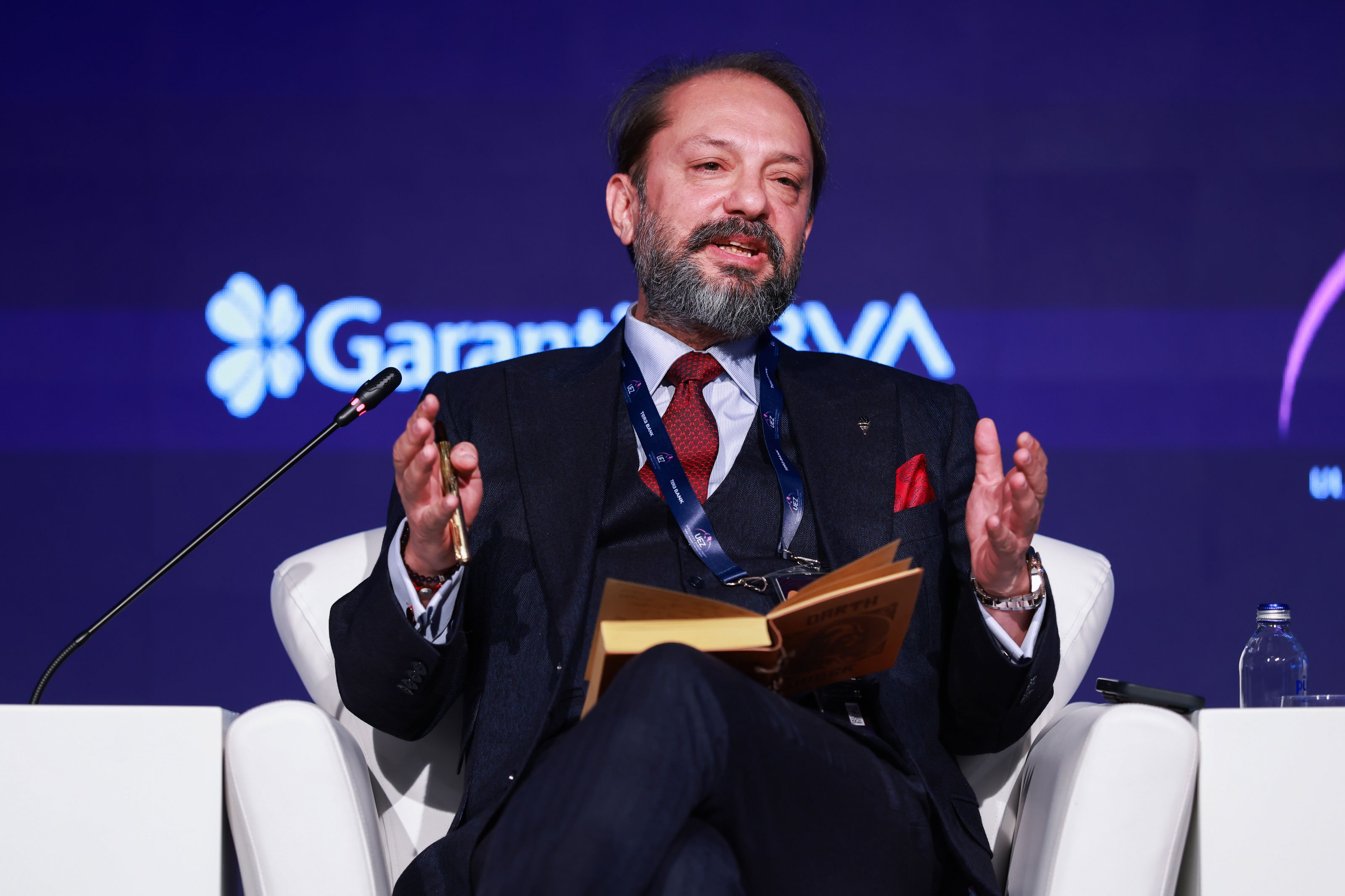 Prof. Dr. Ahmet Kasım Han