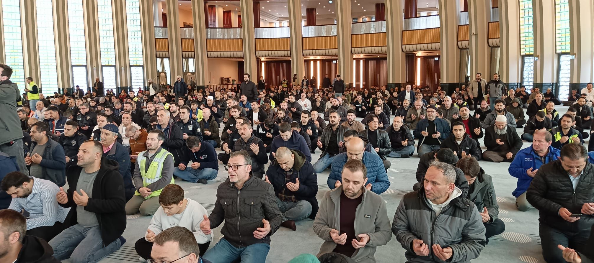 Şehit Polisler İçin Mevlit