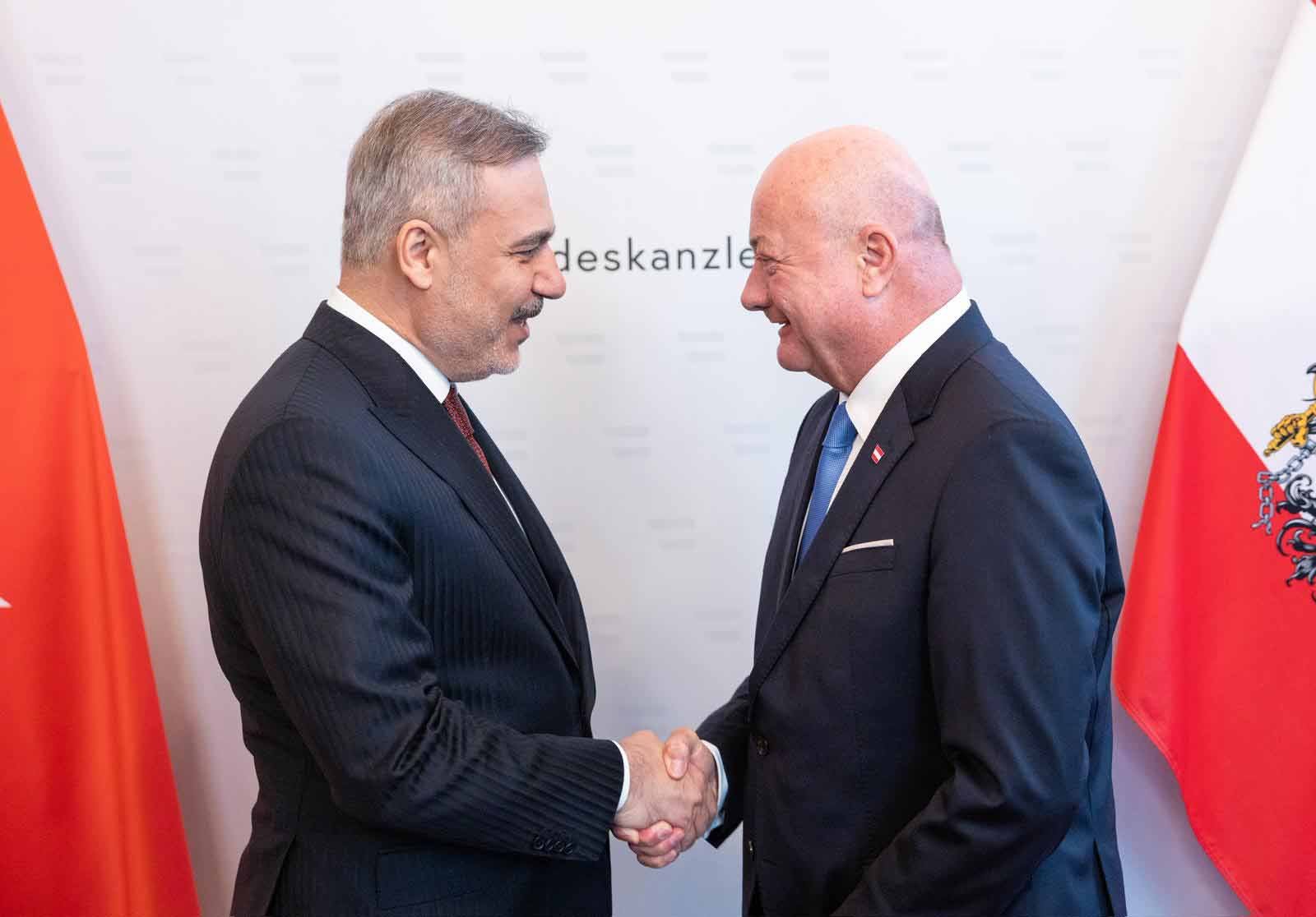 Hakan Fidan Avusturya Şansölyesi