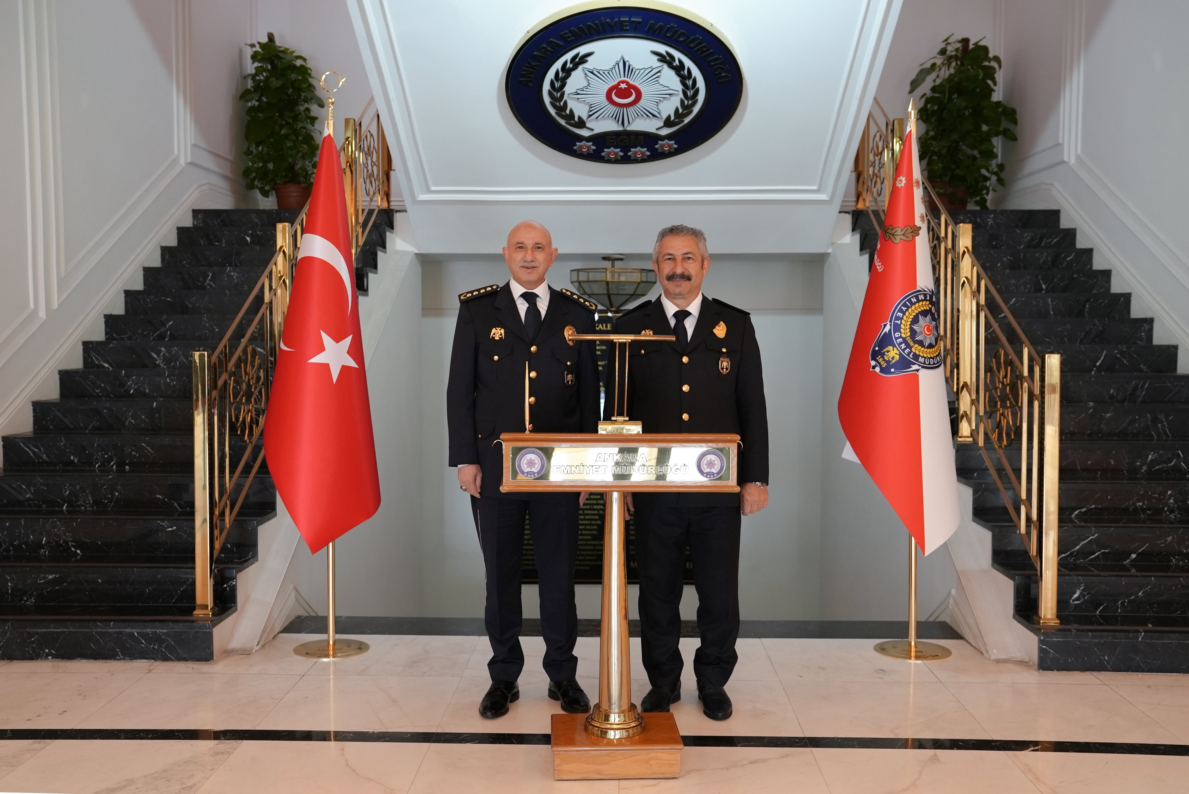 Ankara Emniyet Müdürlüğünde görev devir teslim töreni