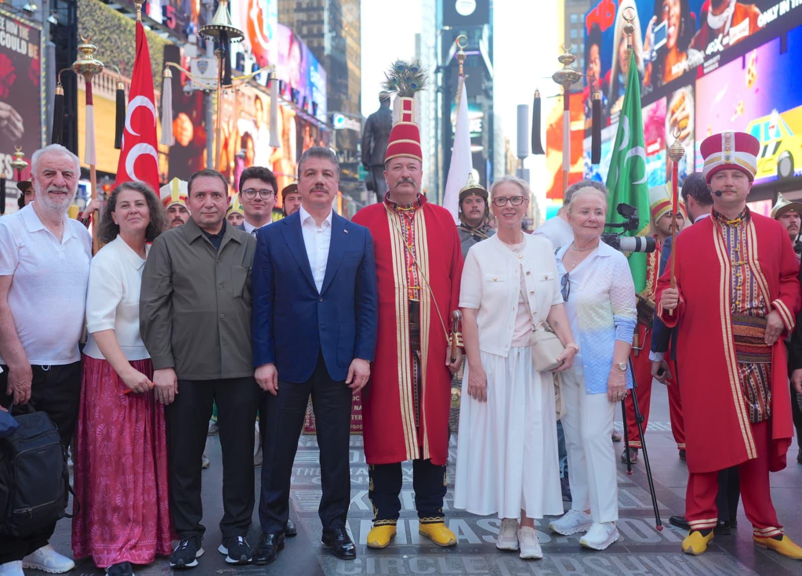 New York Times Meydanı Mehteran Birliği Performansı