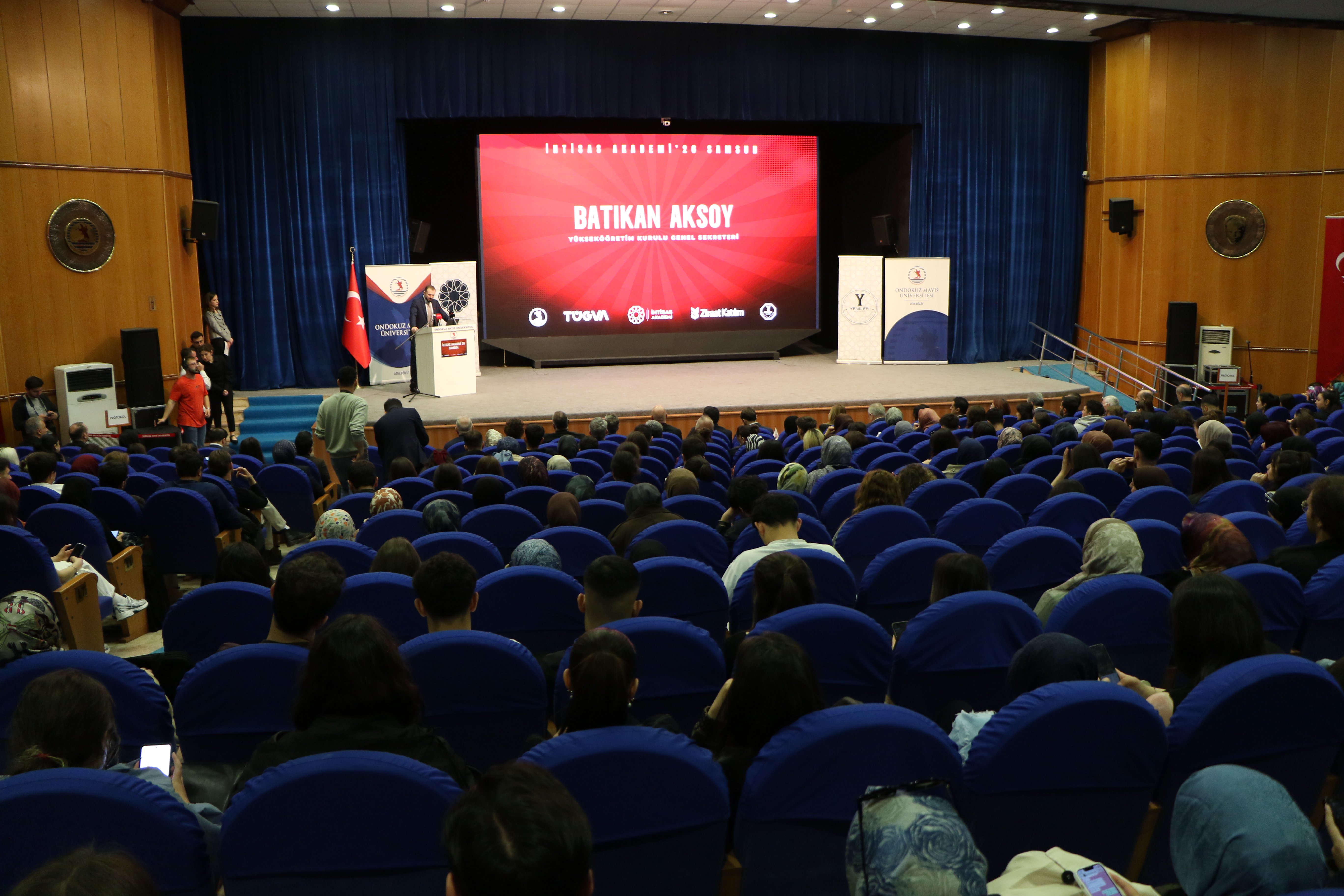 YÖK Genel Sekreteri Batıkan Aksoy konuşuyor