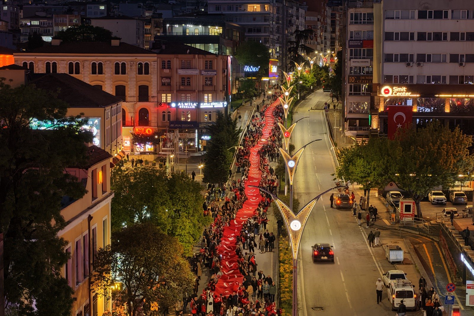 Samsun Bayrak ve Fener Alayı yürüyüşü