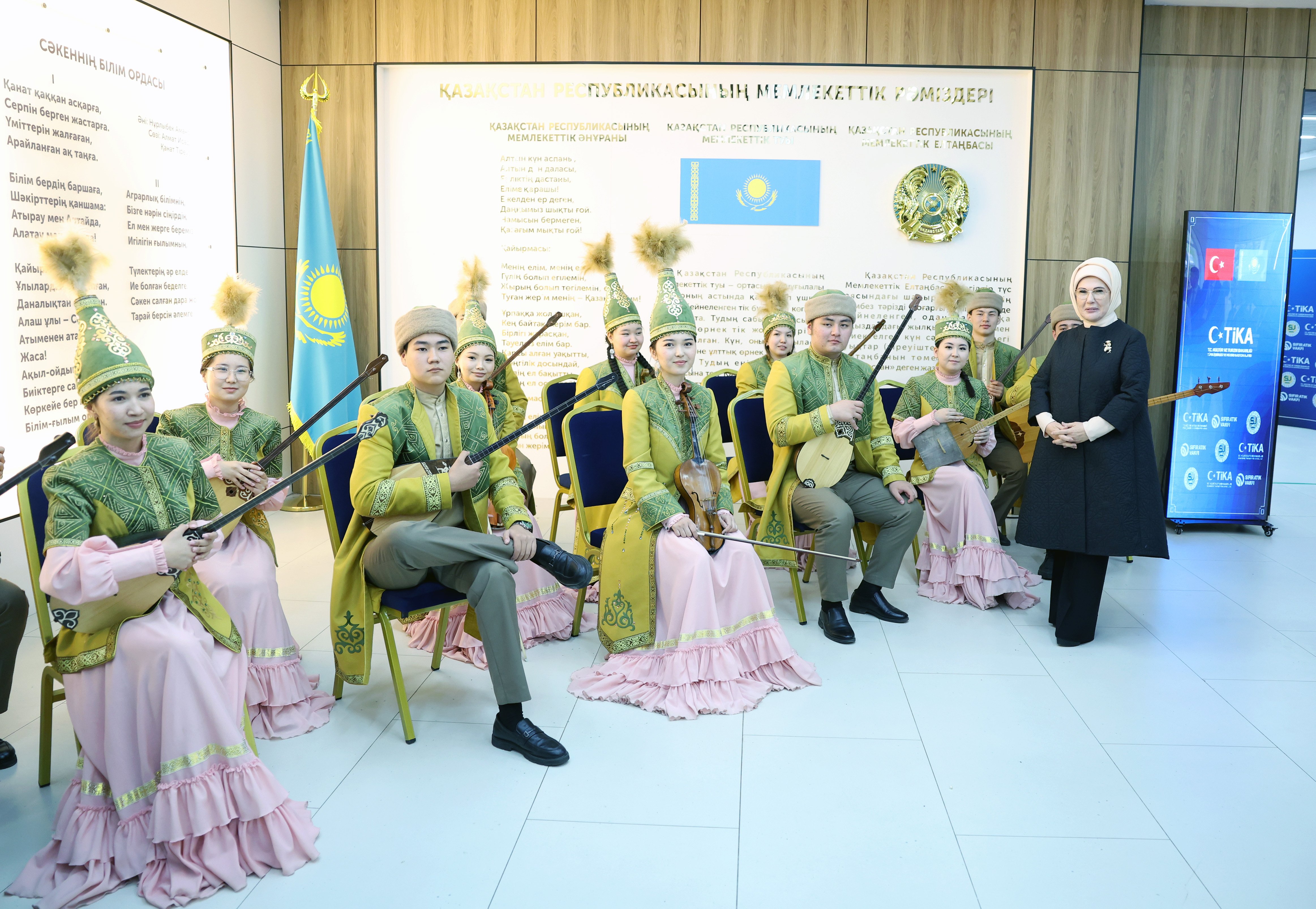 Emine Erdoğan Kazakistan Sıfır Atık Laboratuvarı açılışı