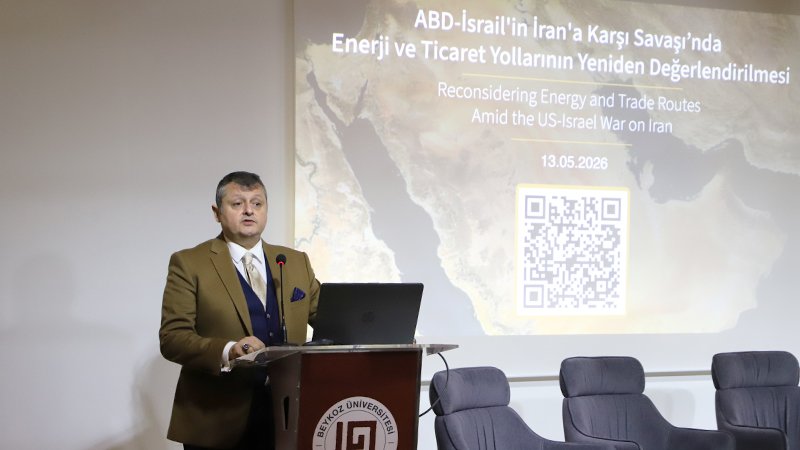 Beykoz Üniversitesi küresel enerji ve lojistik konferansı katılımcıları