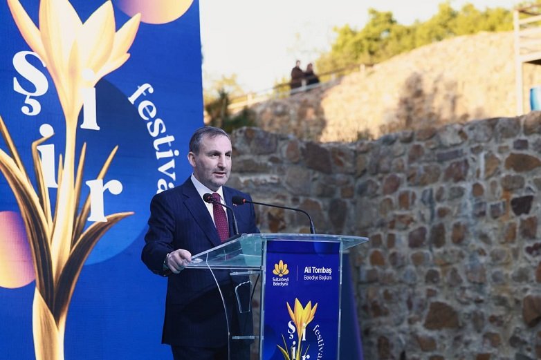 Filistinli şair Semir Mahmud Atiye festivalde konuşuyor