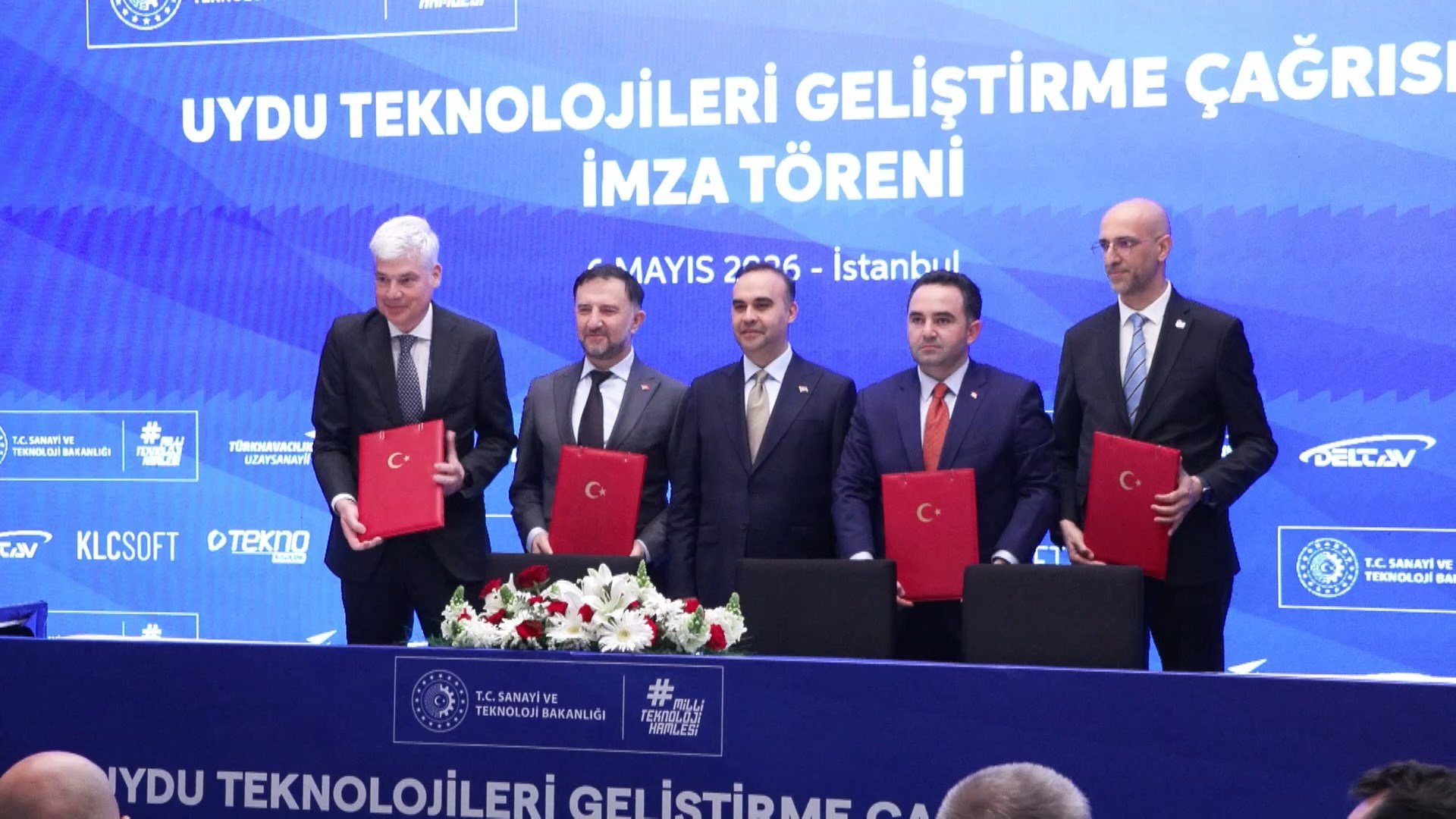 Sanayi ve Teknoloji Bakanı Mehmet Fatih Kacır, SAHA 2026 fuarında konuşuyor