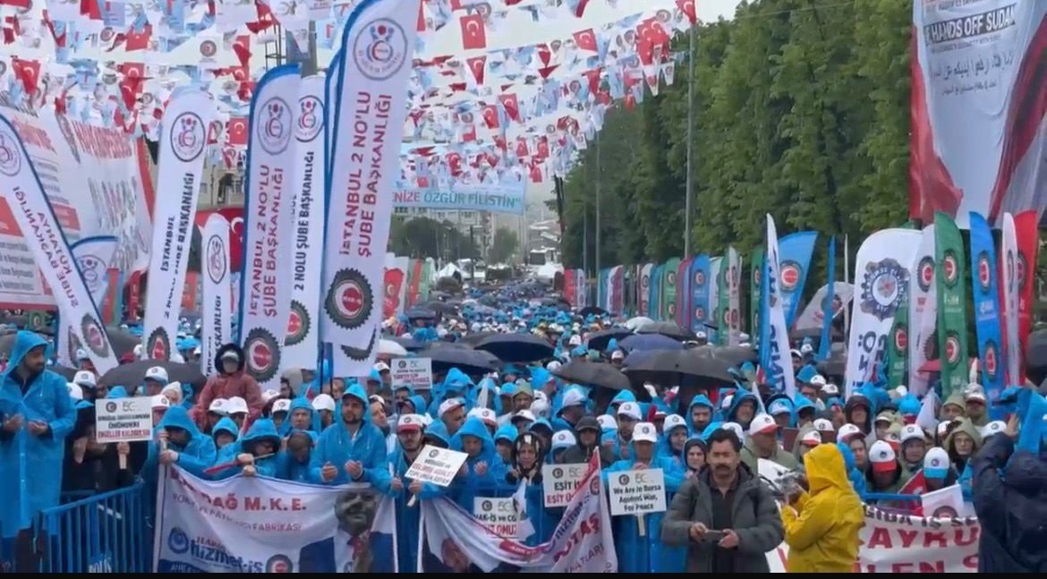1 Mayıs Bursa mitingi işçi kalabalığı