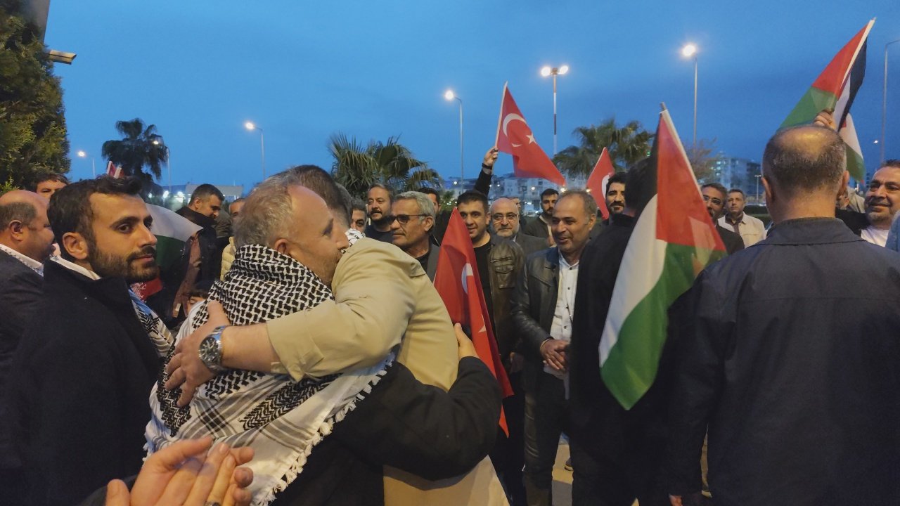 Abdulselam Demir ve Mehmet Atlı karşılanıyor