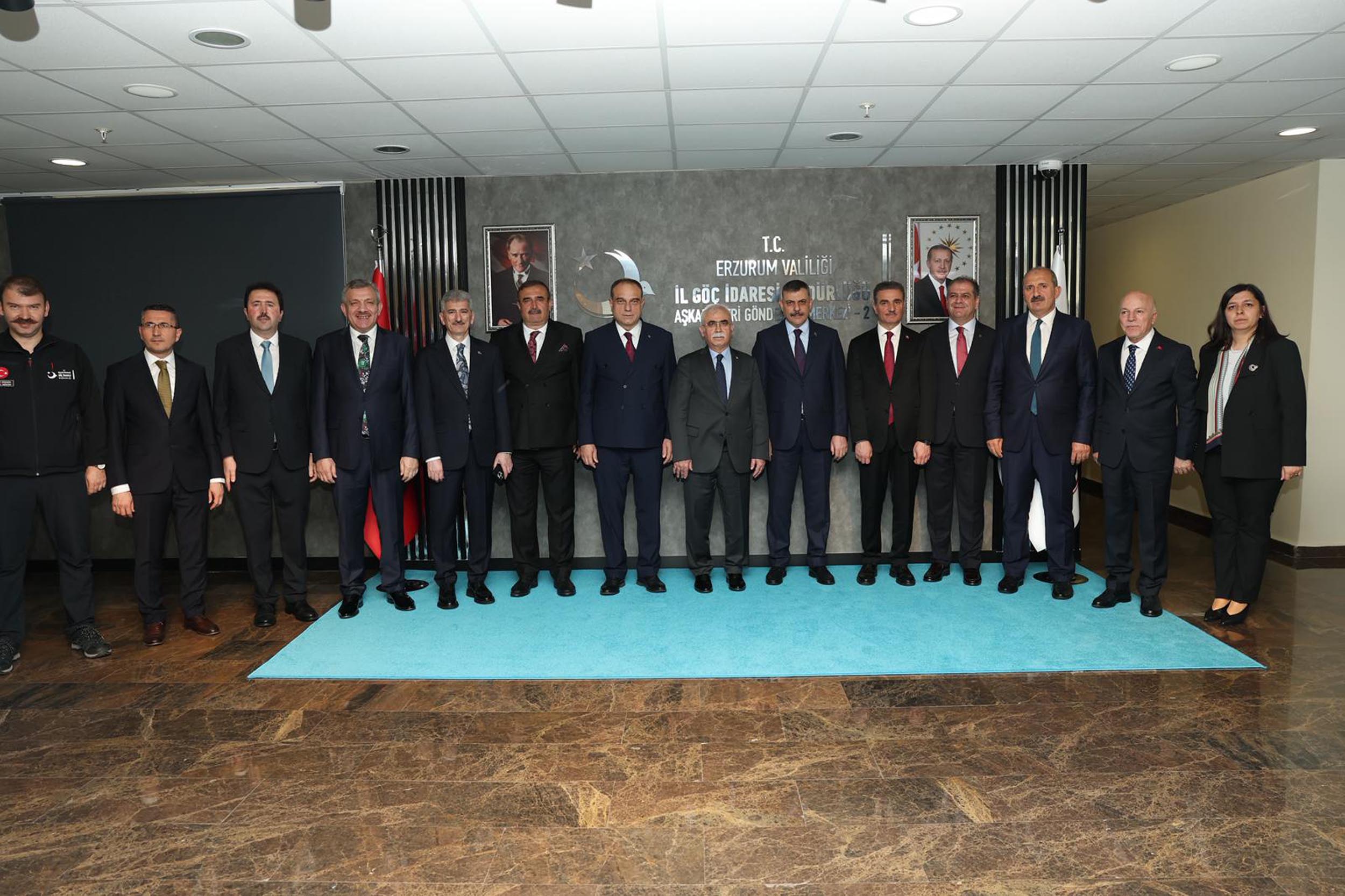 Anayasa Mahkemesi Başkanı Kadir Özkaya ve beraberindeki heyet, Geri Gönderme Merkezinde incelemelerini sürdürüyor.