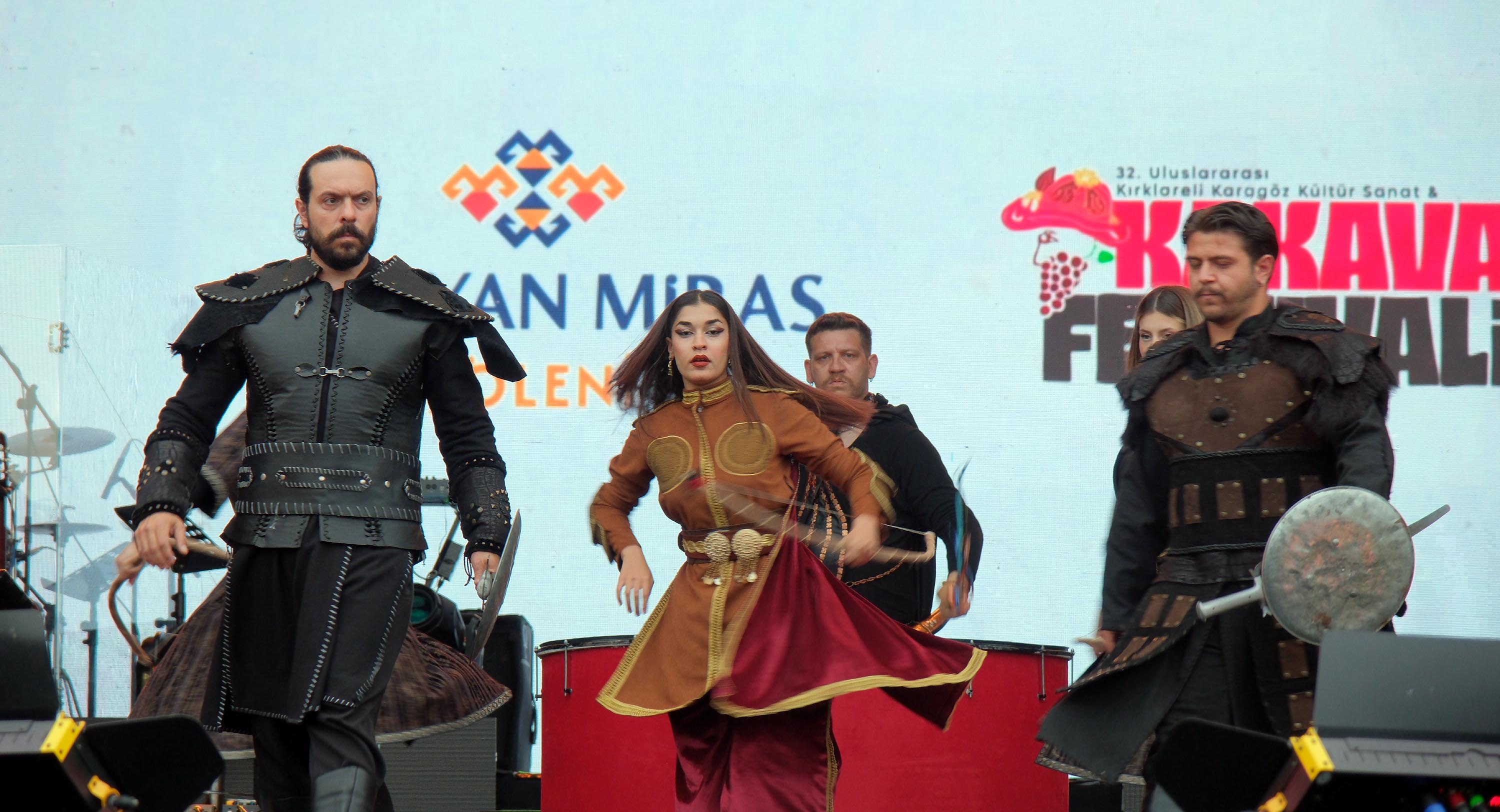 Belediye Başkanı Derya Bulut Festivalde