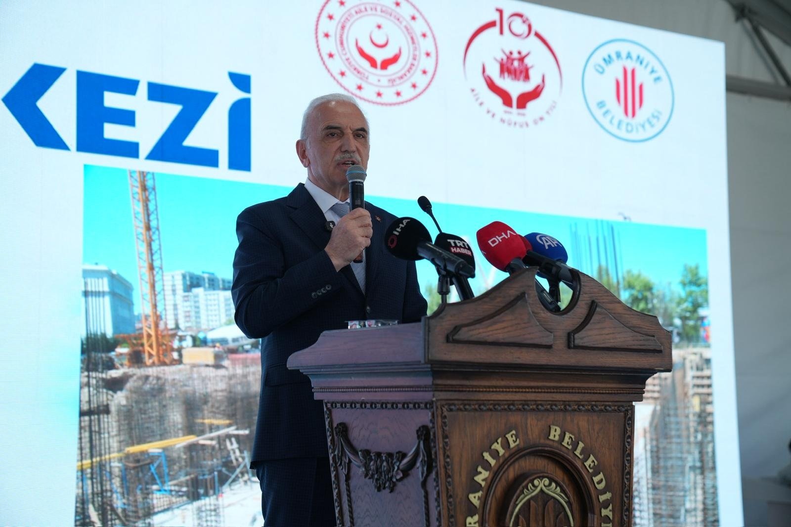 Mahinur Özdemir Göktaş temel atma