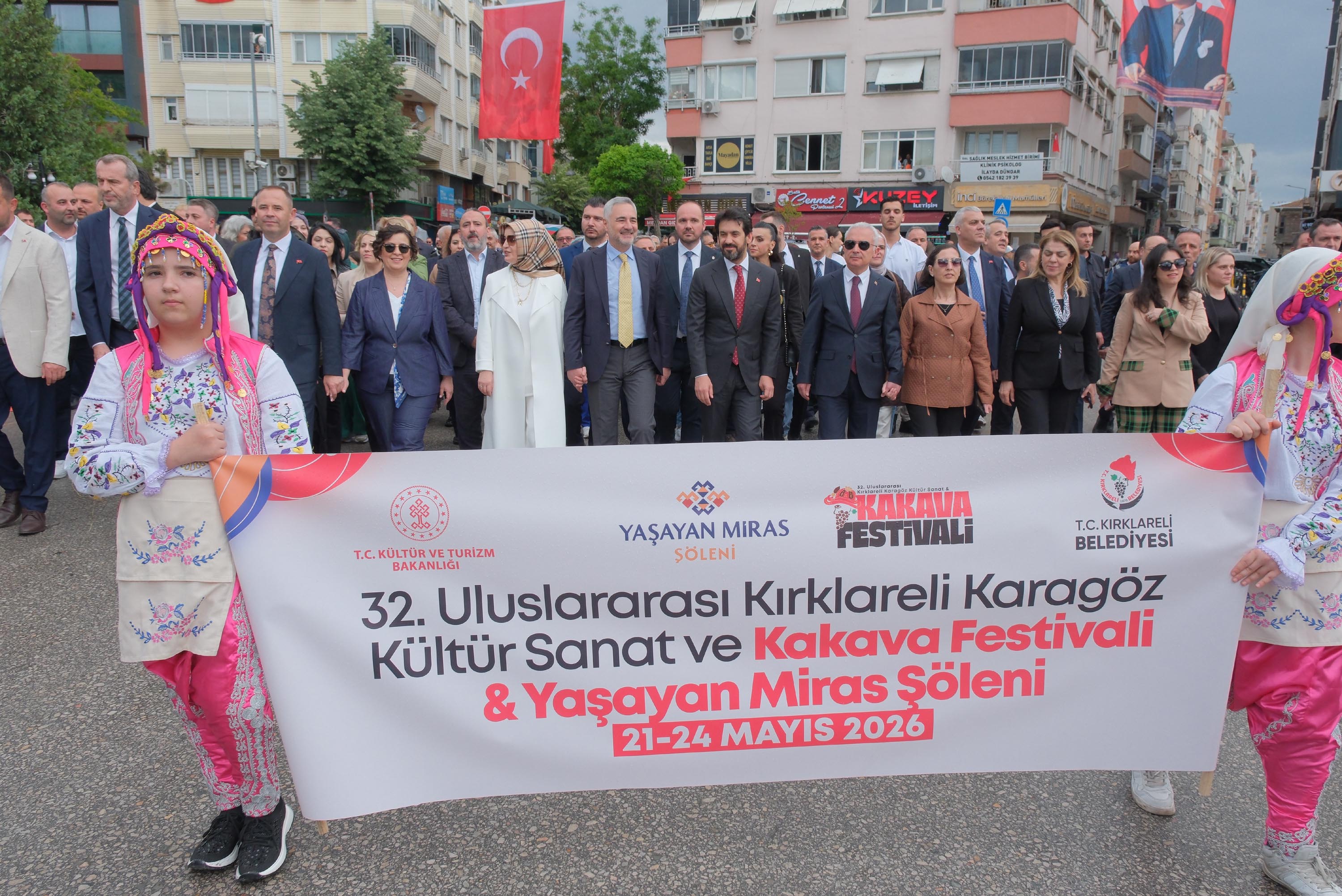 Kakava Ateşinin Yakılması
