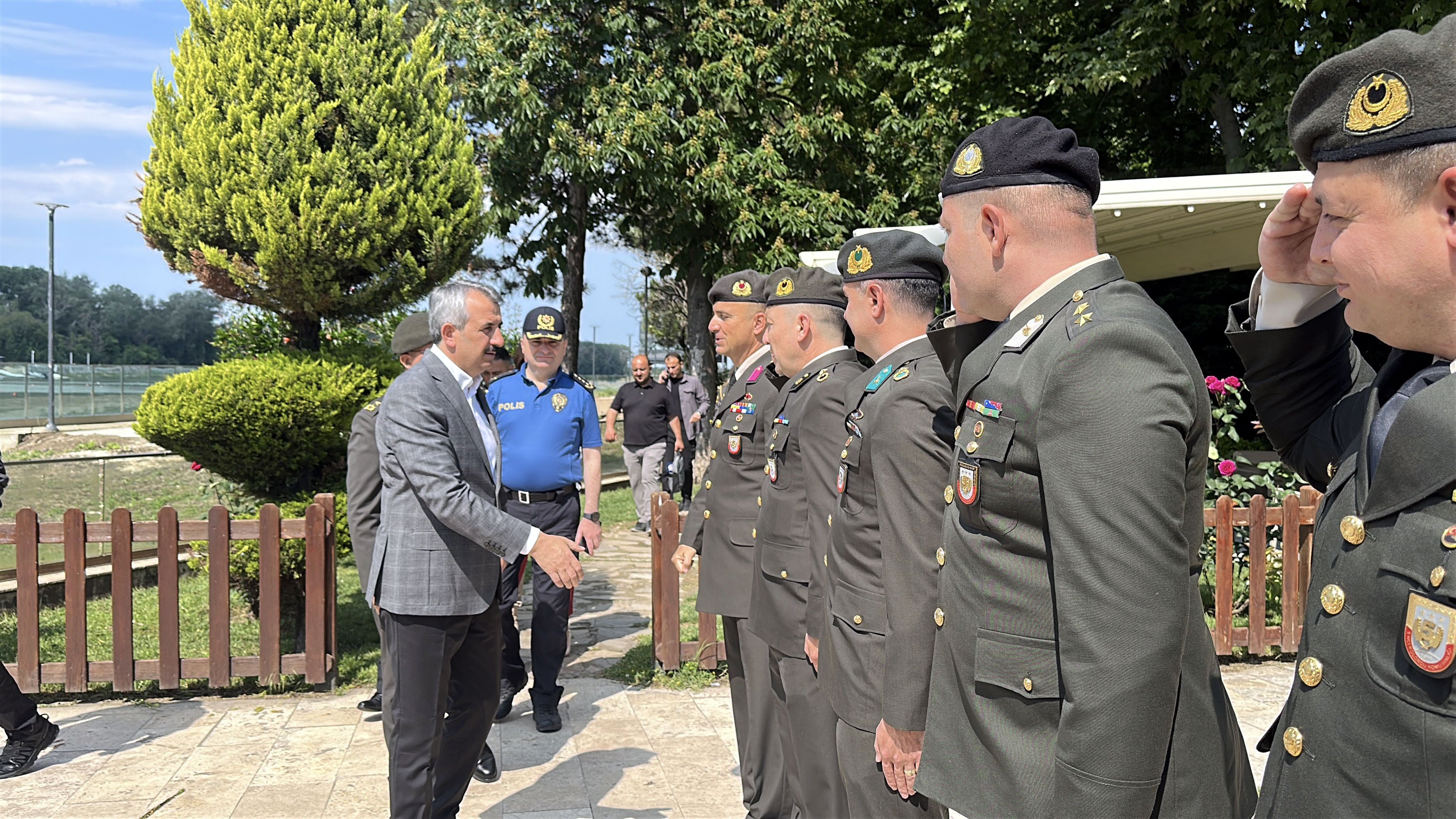 Edirne Valisi Yunus Sezer