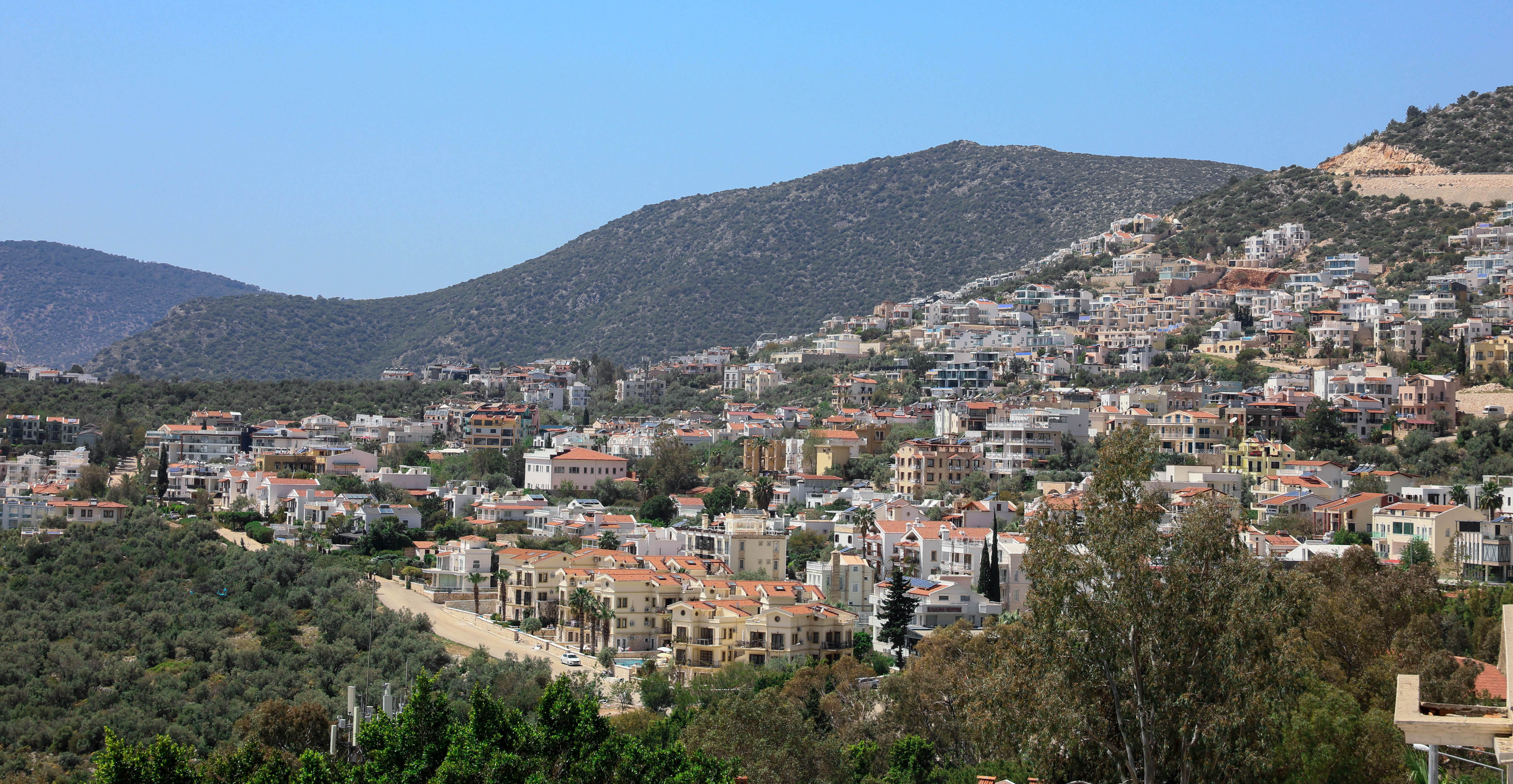 Kaş kaçak yapı yıkım ihalesi iptal