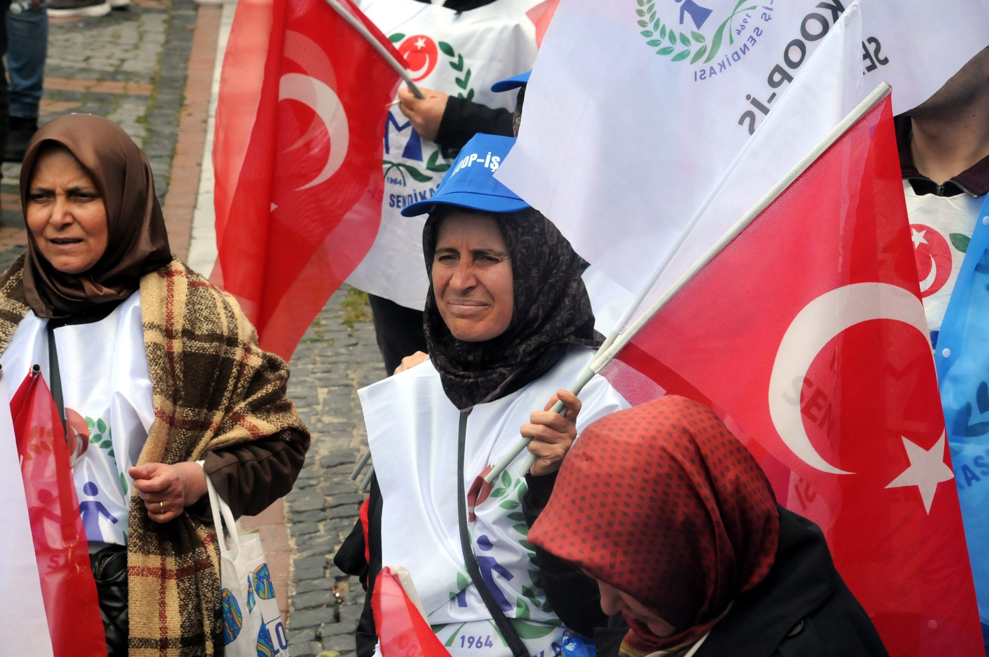 Ergün Atalay konuşma yapıyor