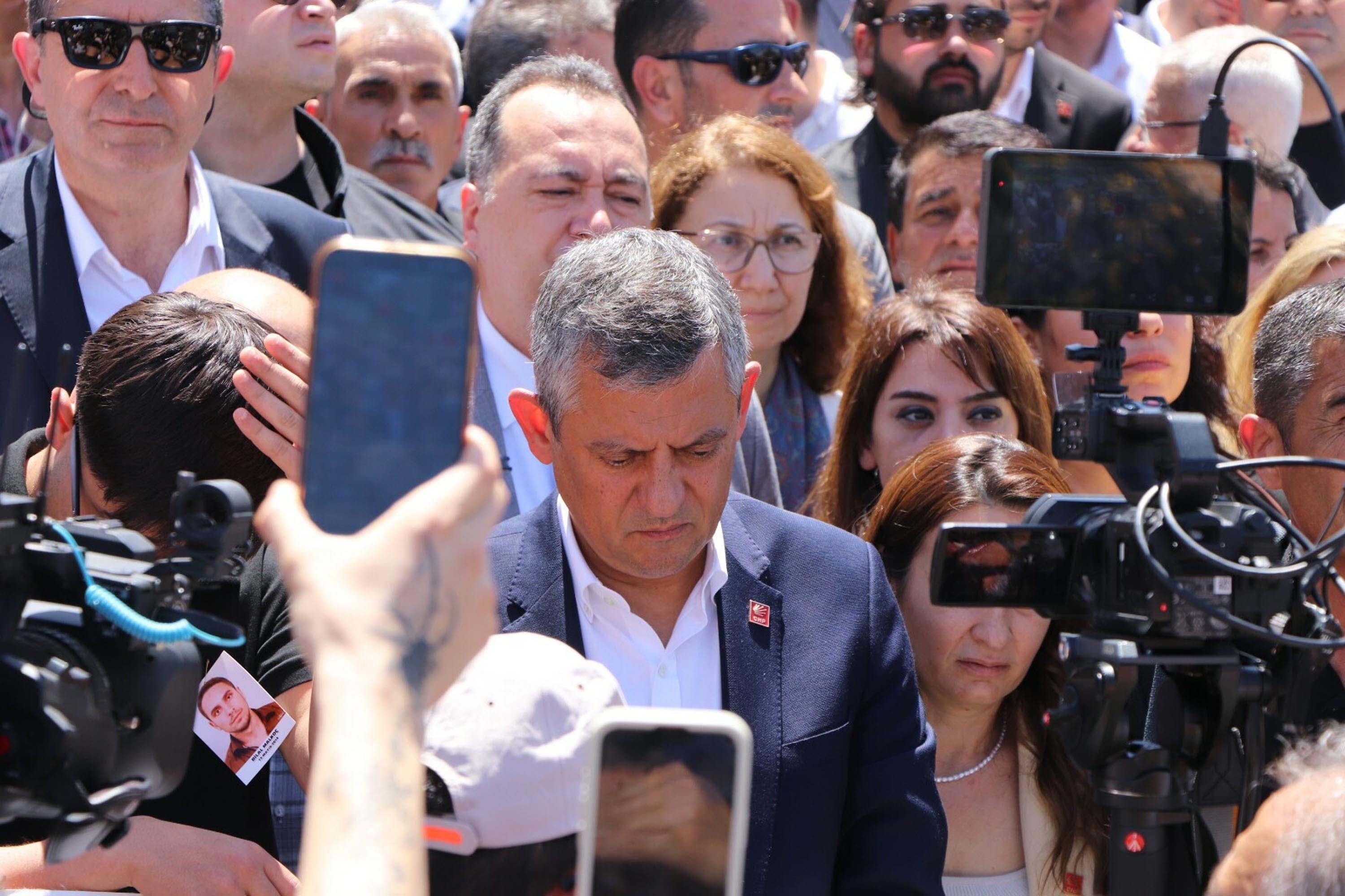 Özgür Özel Soma anma yürüyüşü
