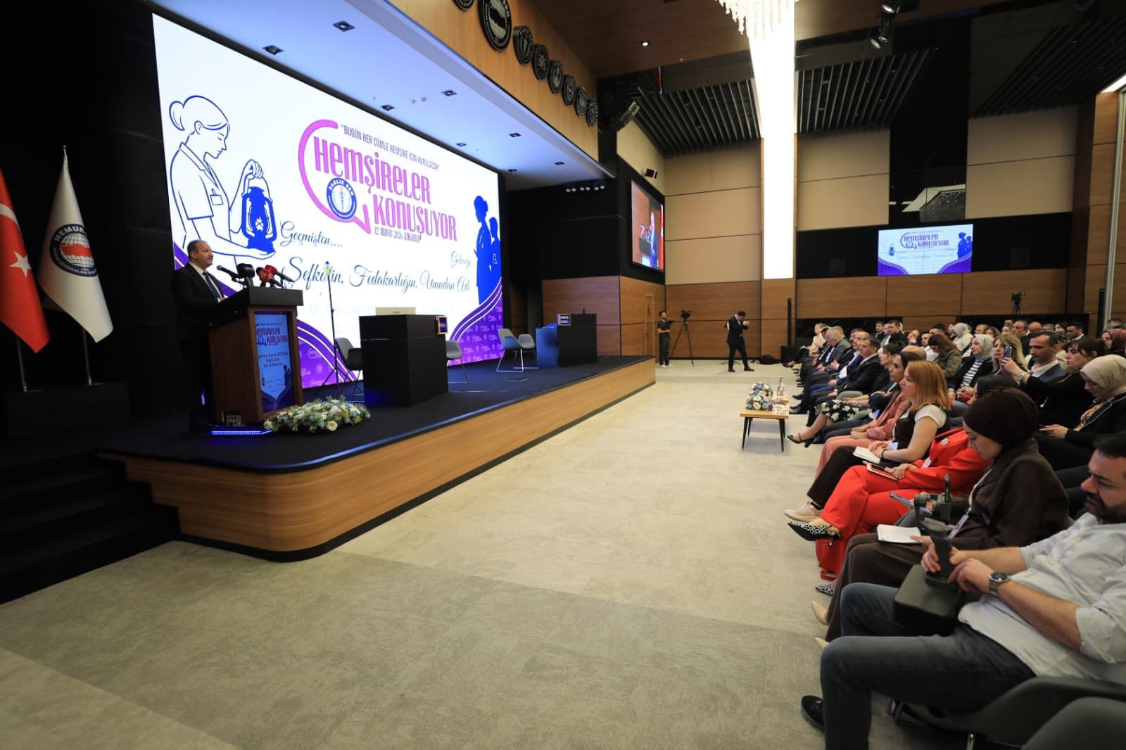 AK Parti Milletvekili Orhan Ateş konuşma yapıyor