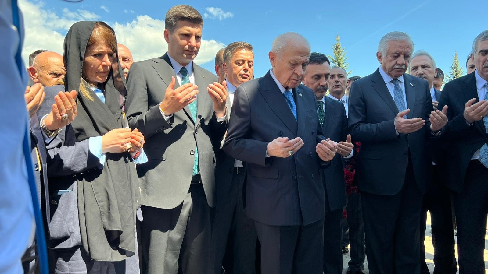 Devlet Bahçeli Ülkücü Şehitler Anıtı