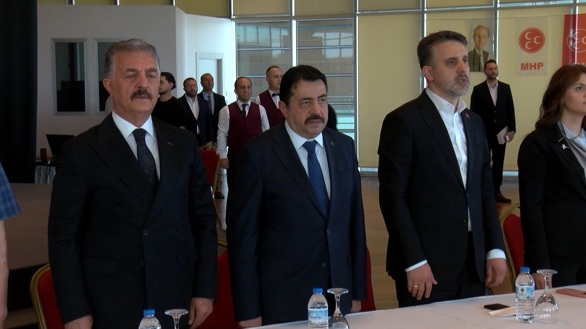 MHP bayramlaşma programı salon görüntüsü