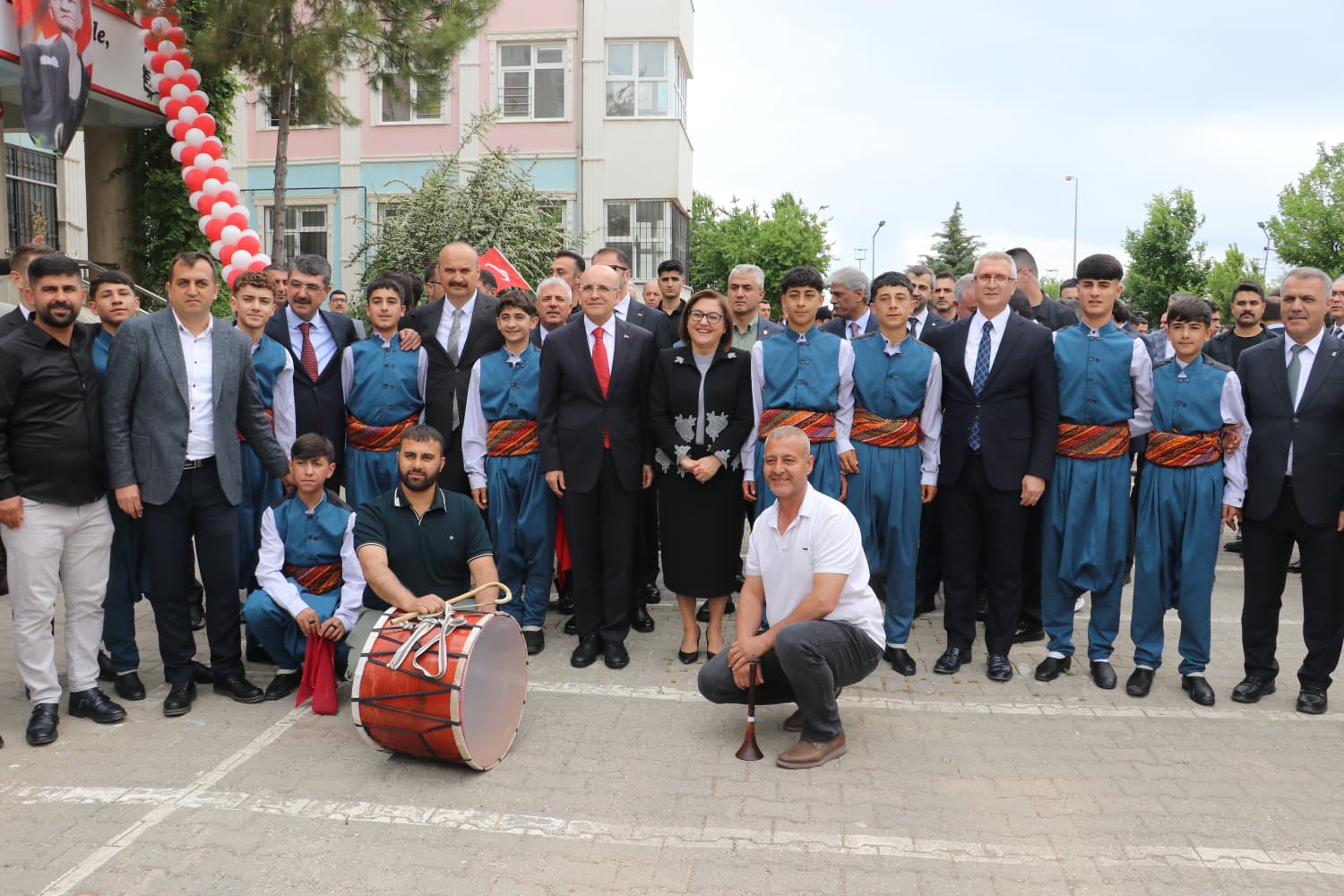 Bakan Şimşek, Batman Yapay Zeka Atölyesi açılışında konuşuyor.