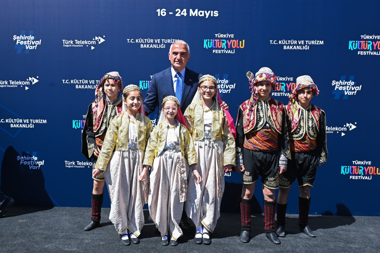 Kültür ve Turizm Bakanı Mehmet Nuri Ersoy Eskişehir Kültür Yolu Festivali açılışında.