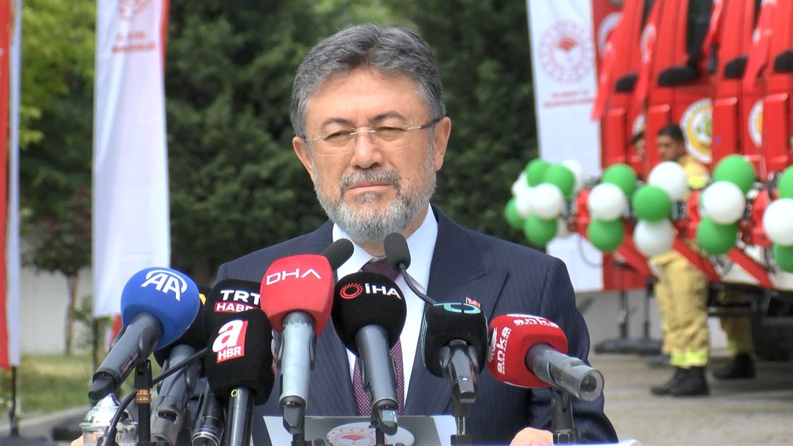 Bakan İbrahim Yumaklı, yeni araçların hizmete girmesiyle mücadele gücünün arttığını söyledi.