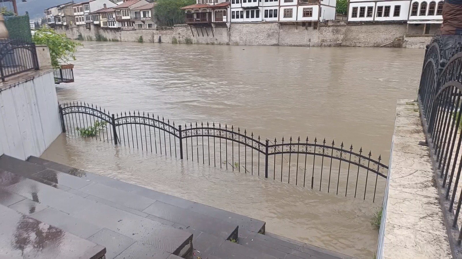 Amasya Taşkın, Almus Barajı