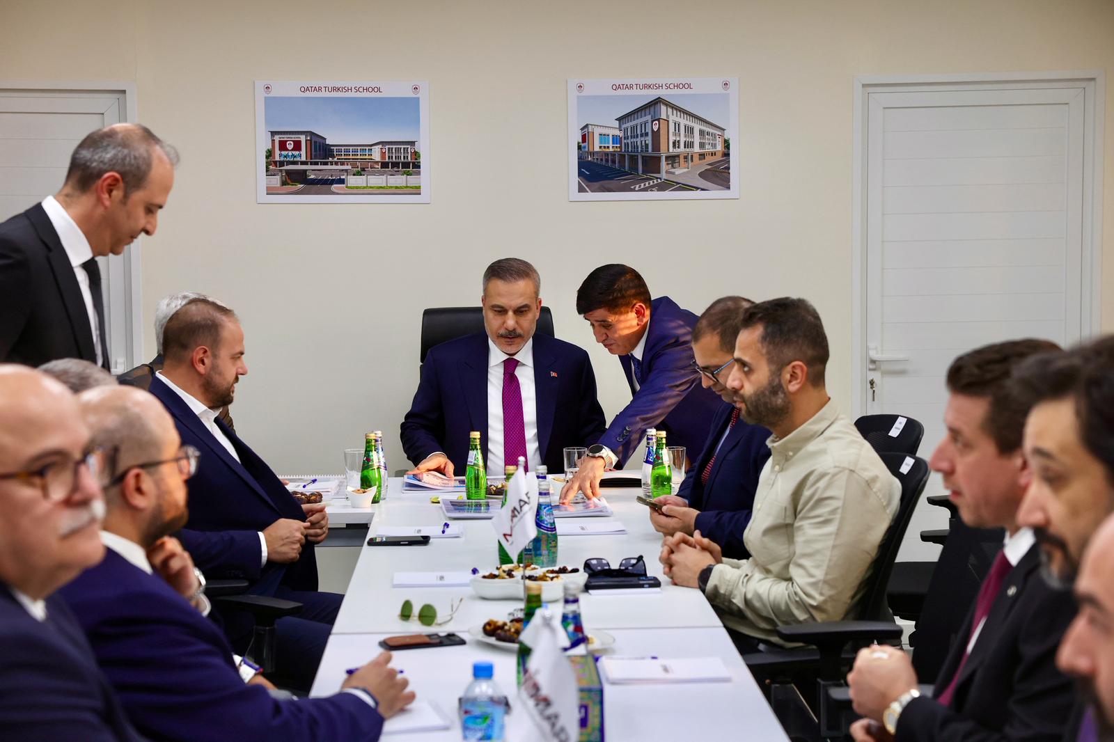 Bakan Fidan Katar Türk Okulu inşaatını ziyaret etti