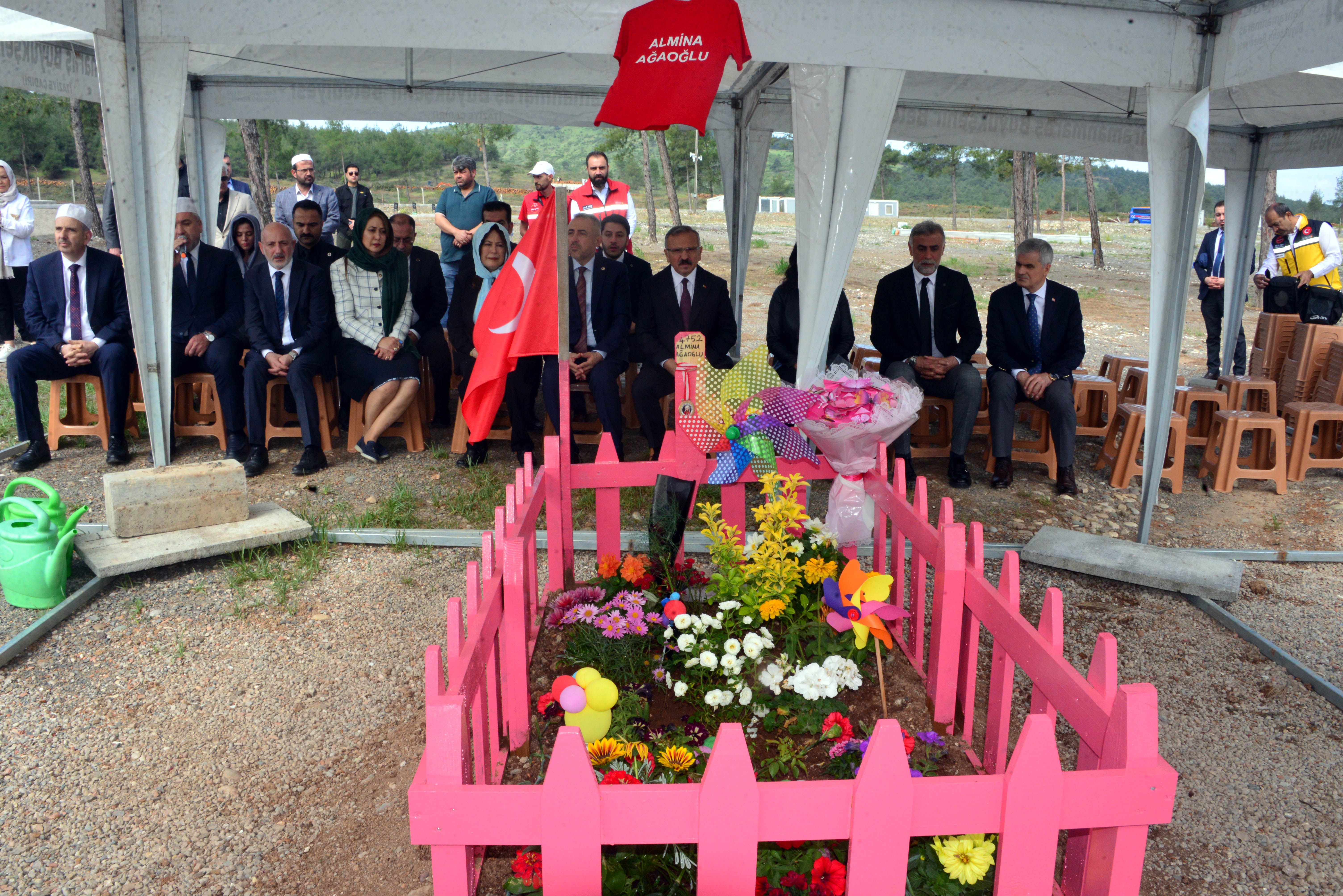 Okul saldırıları araştırma komisyonu taziye ziyareti