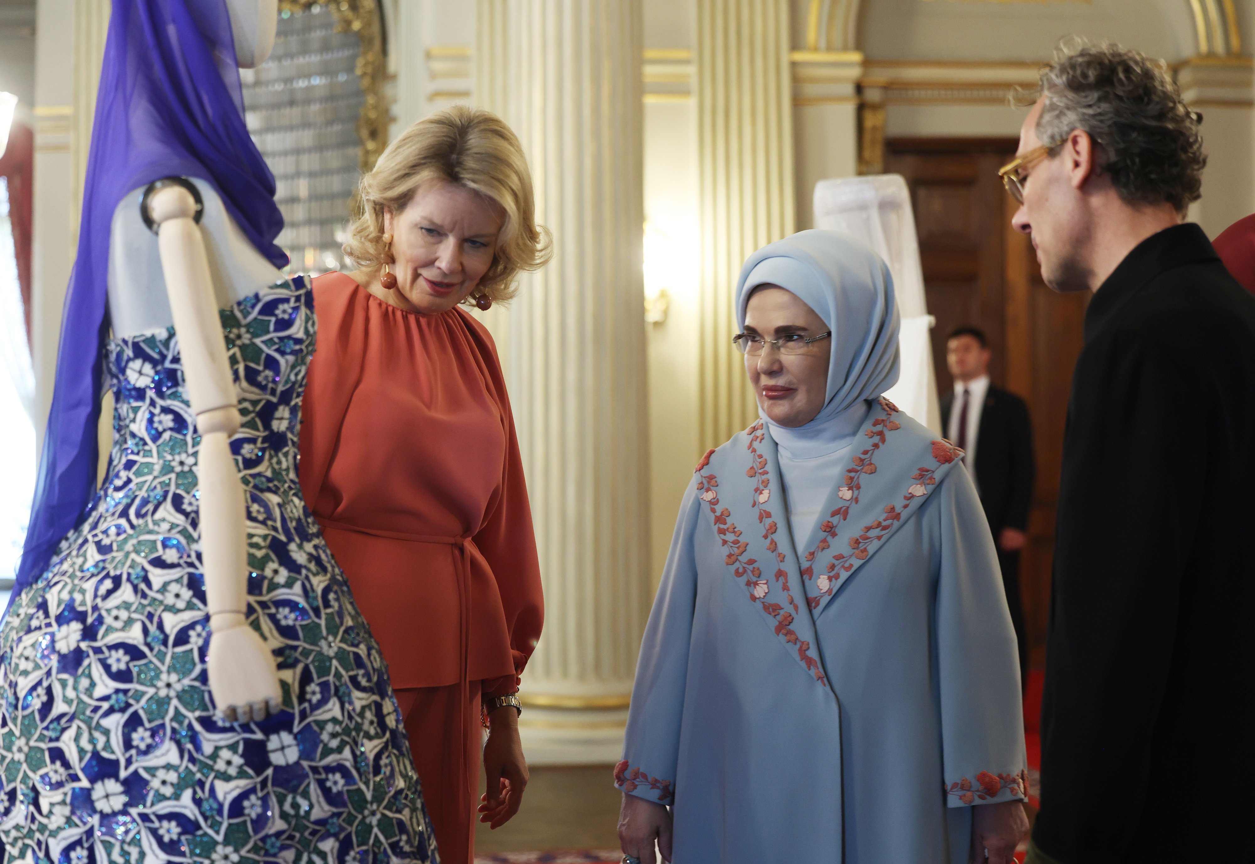 Emine Erdoğan ve Belçika Kraliçesi Mathilde Özgür Masur