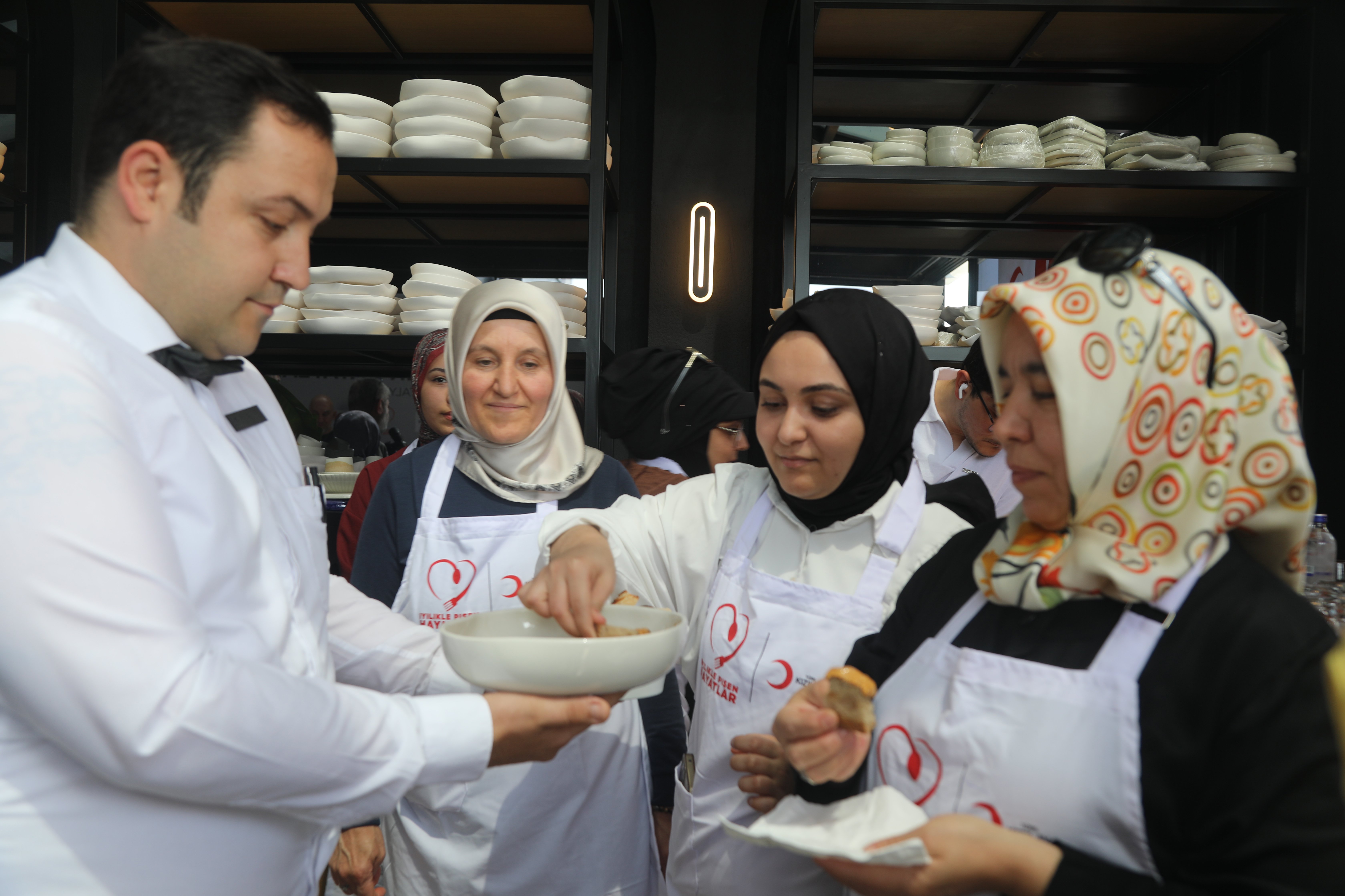 Depremzede kadınlar Antalya şefler buluştu eğitim