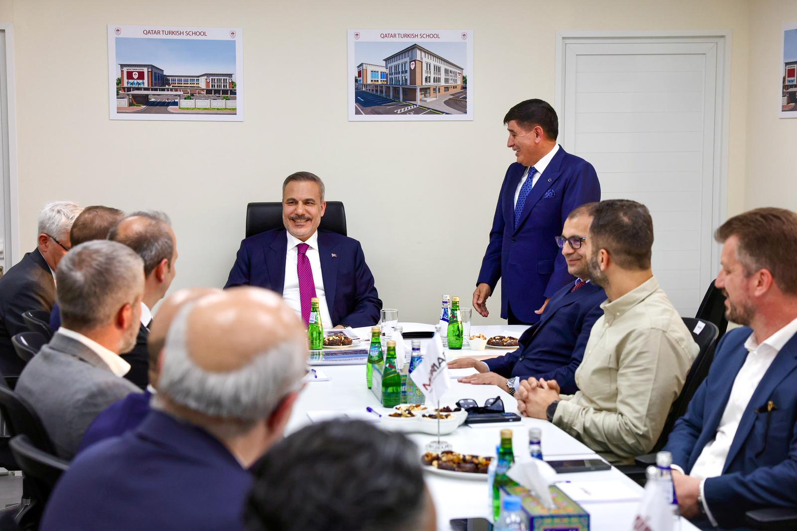 Katar Türk Okulu inşaatı inceleniyor