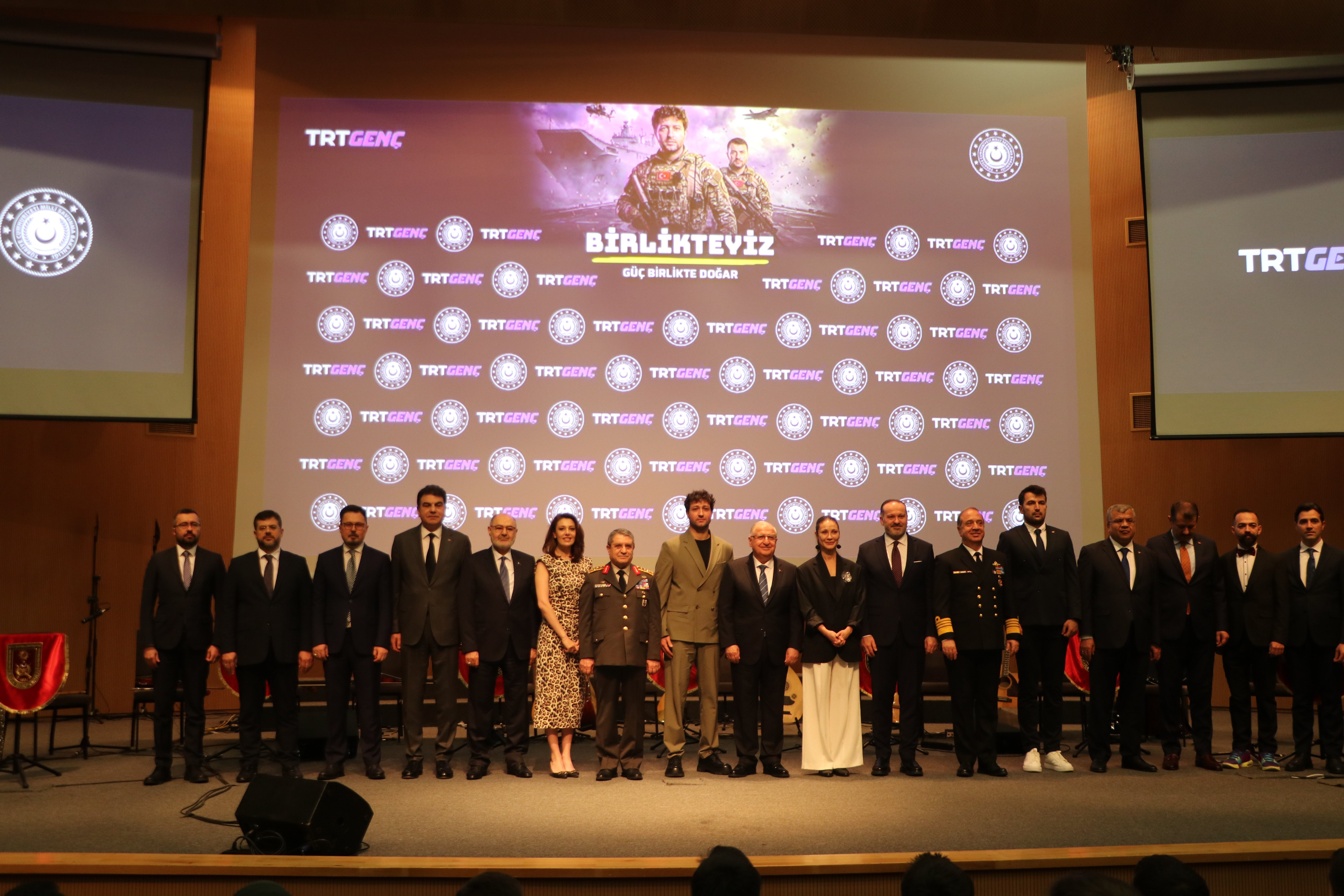 Milli Savunma Bakanı Yaşar Güler galada konuşma yapıyor