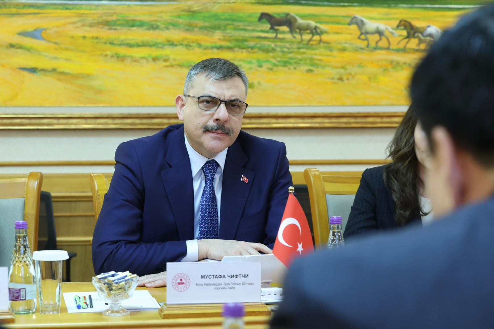 İçişleri Bakanı Mustafa Çiftçi, Moğolistan İçişleri ve Adalet Bakanı ile görüşüyor