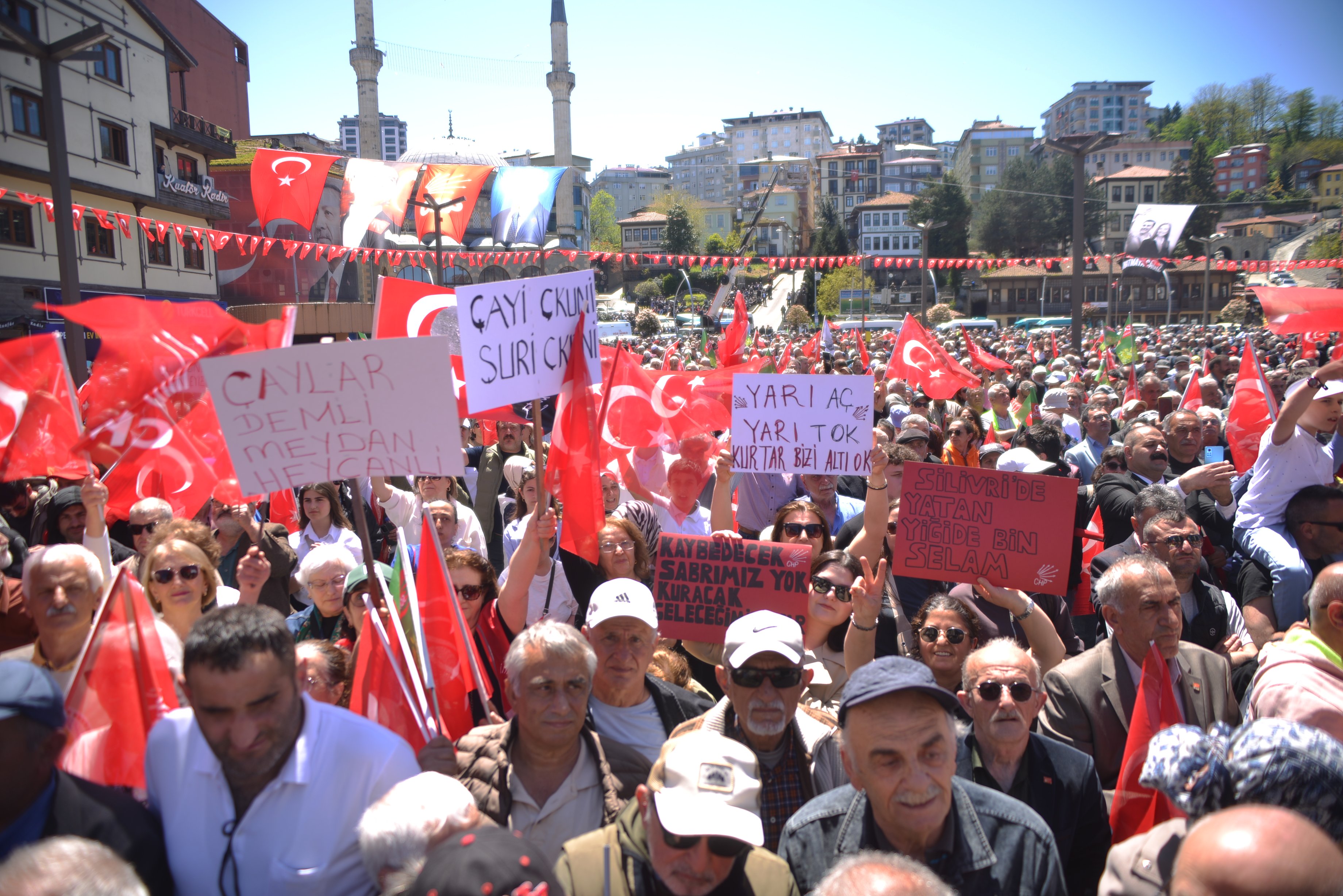 Özgür Özel Rize mitingi