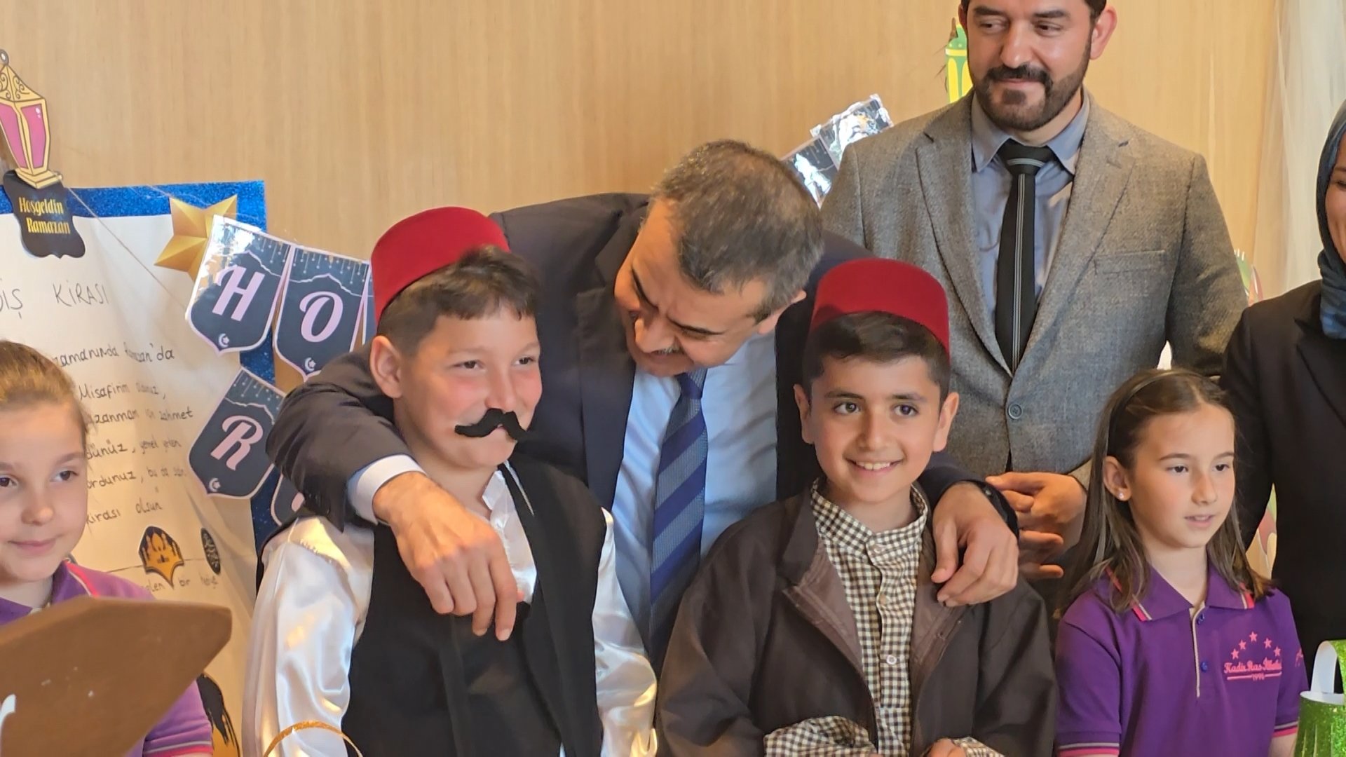Bakan Yusuf Tekin, Maarifin Kalbinde Ramazan etkinliğinde konuşma yapıyor