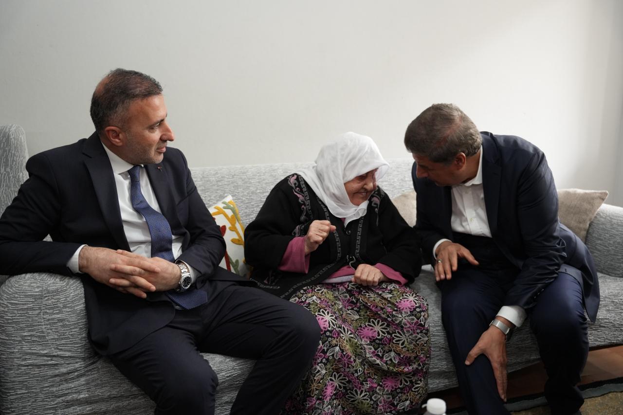AK Parti Anneler Günü Ziyareti