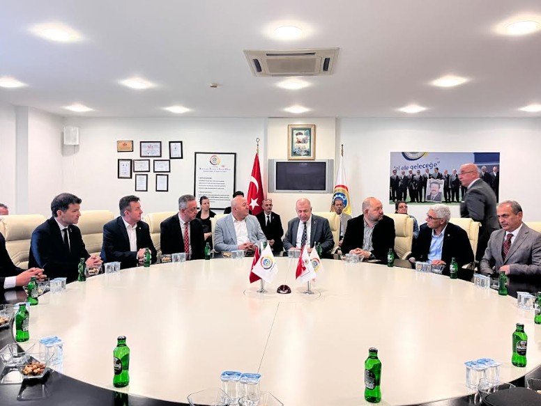 Ümit Özdağ Karacabey