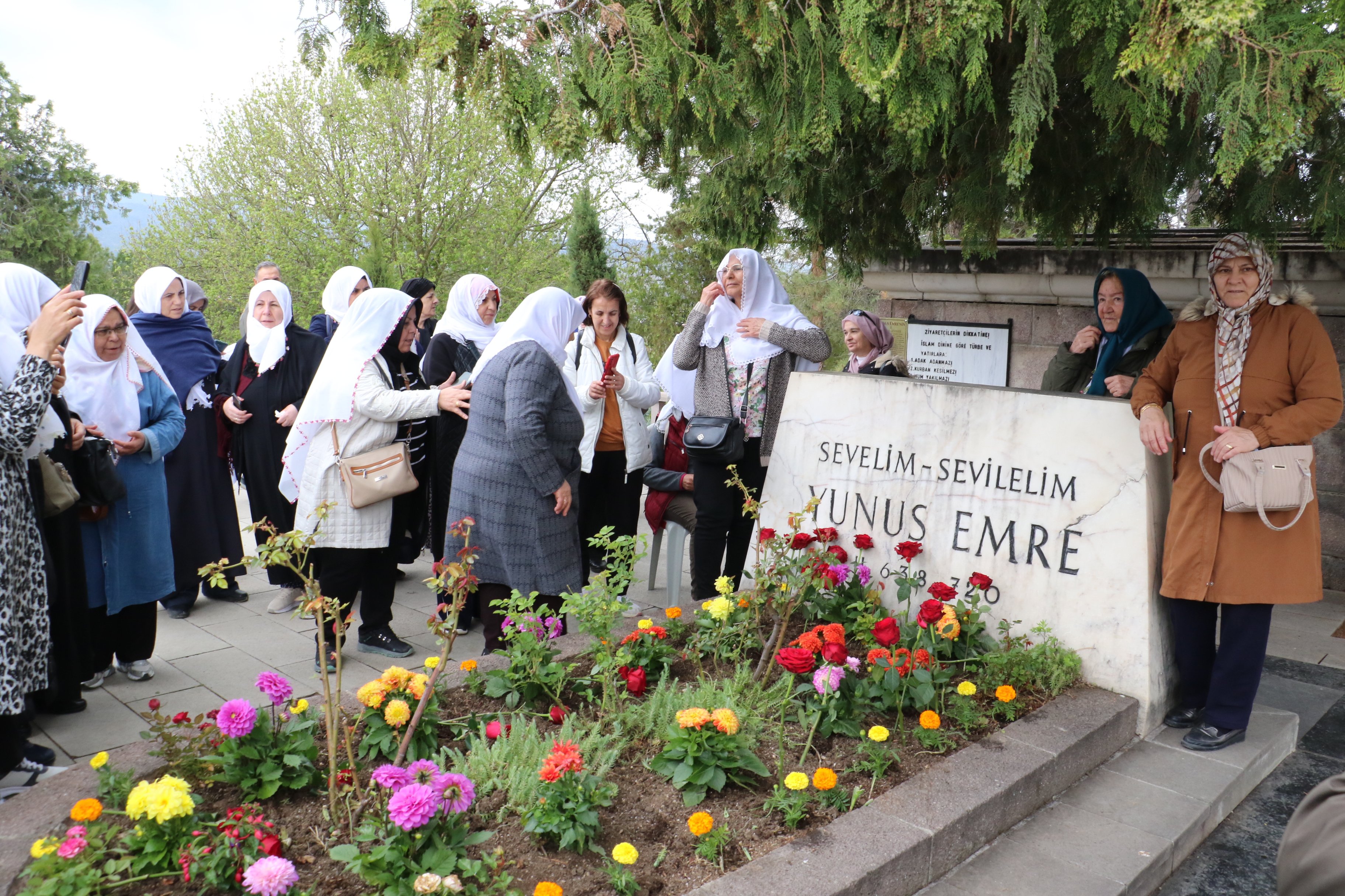 Eskişehir Valisi Erdinç Yılmaz konuşma yapıyor