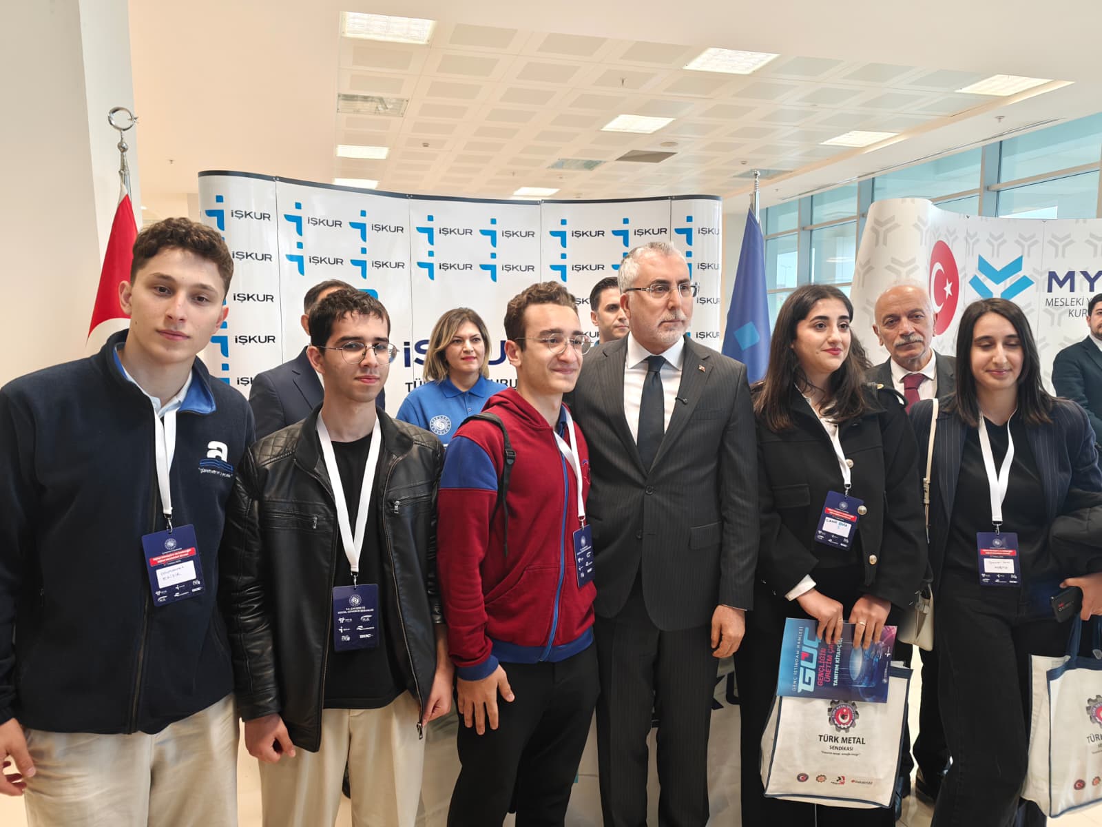 Çalışma ve Sosyal Güvenlik Bakanı Vedat Işıkhan